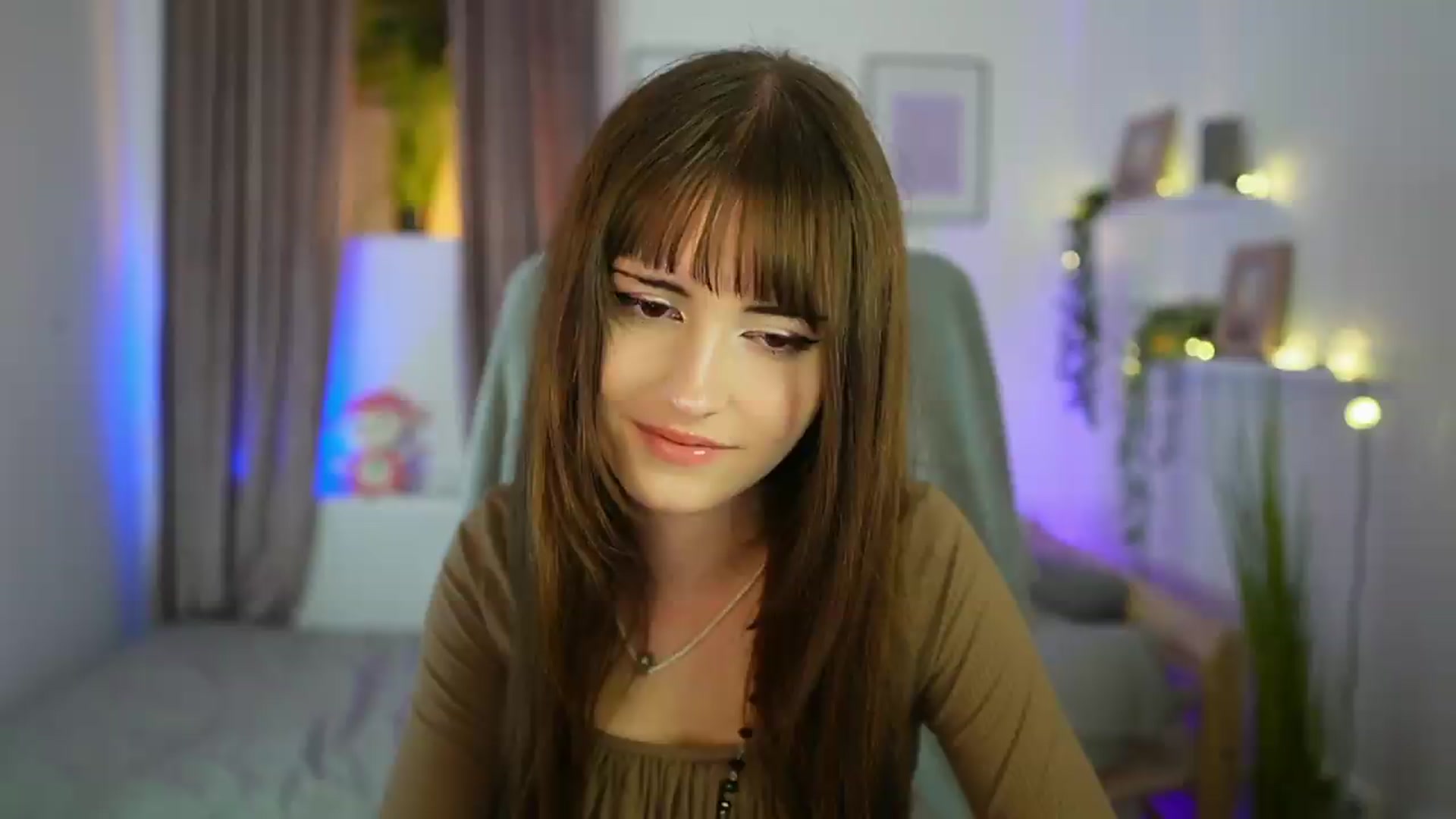 Gallery image thumbnail from Ella_Young's myfreecams stream on, 09/03/2026, 17:00 image 6 of 20