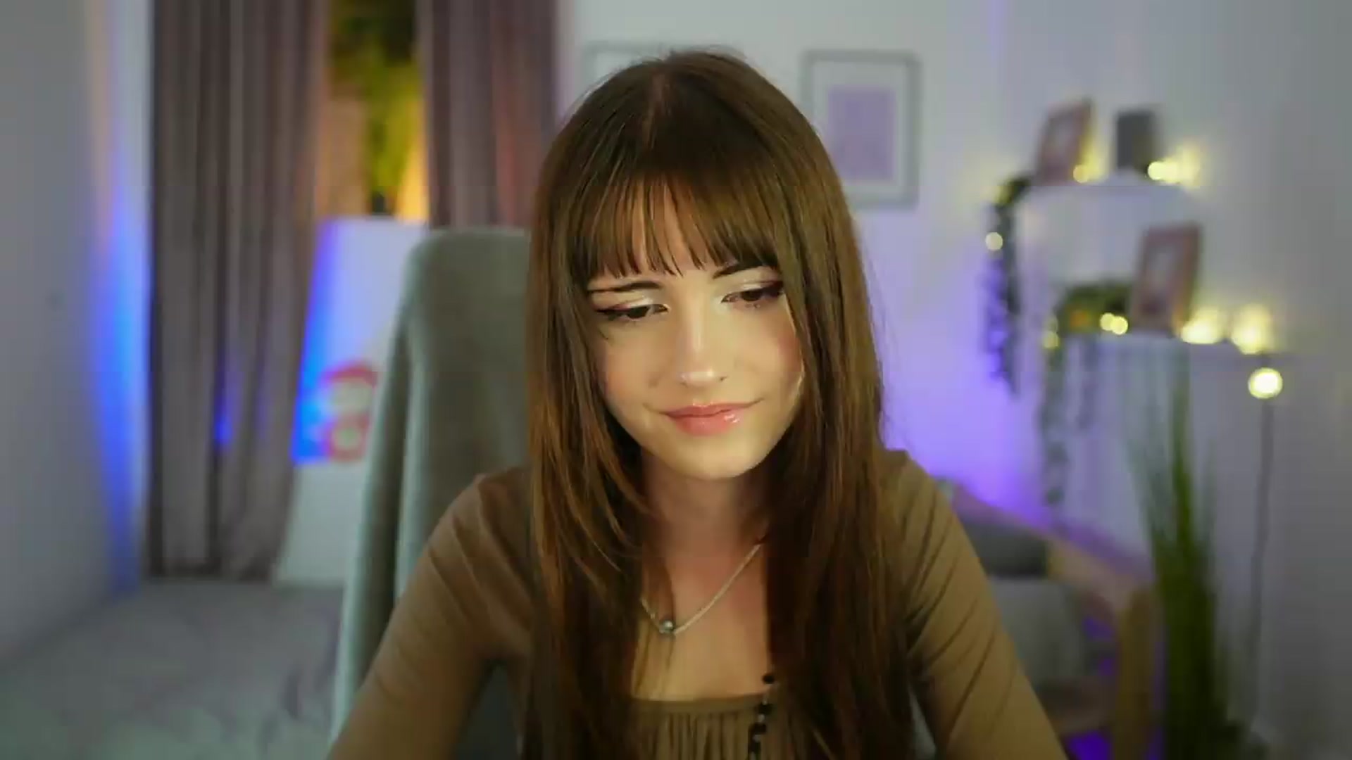Gallery image thumbnail from Ella_Young's myfreecams stream on, 09/03/2026, 17:00 image 8 of 20