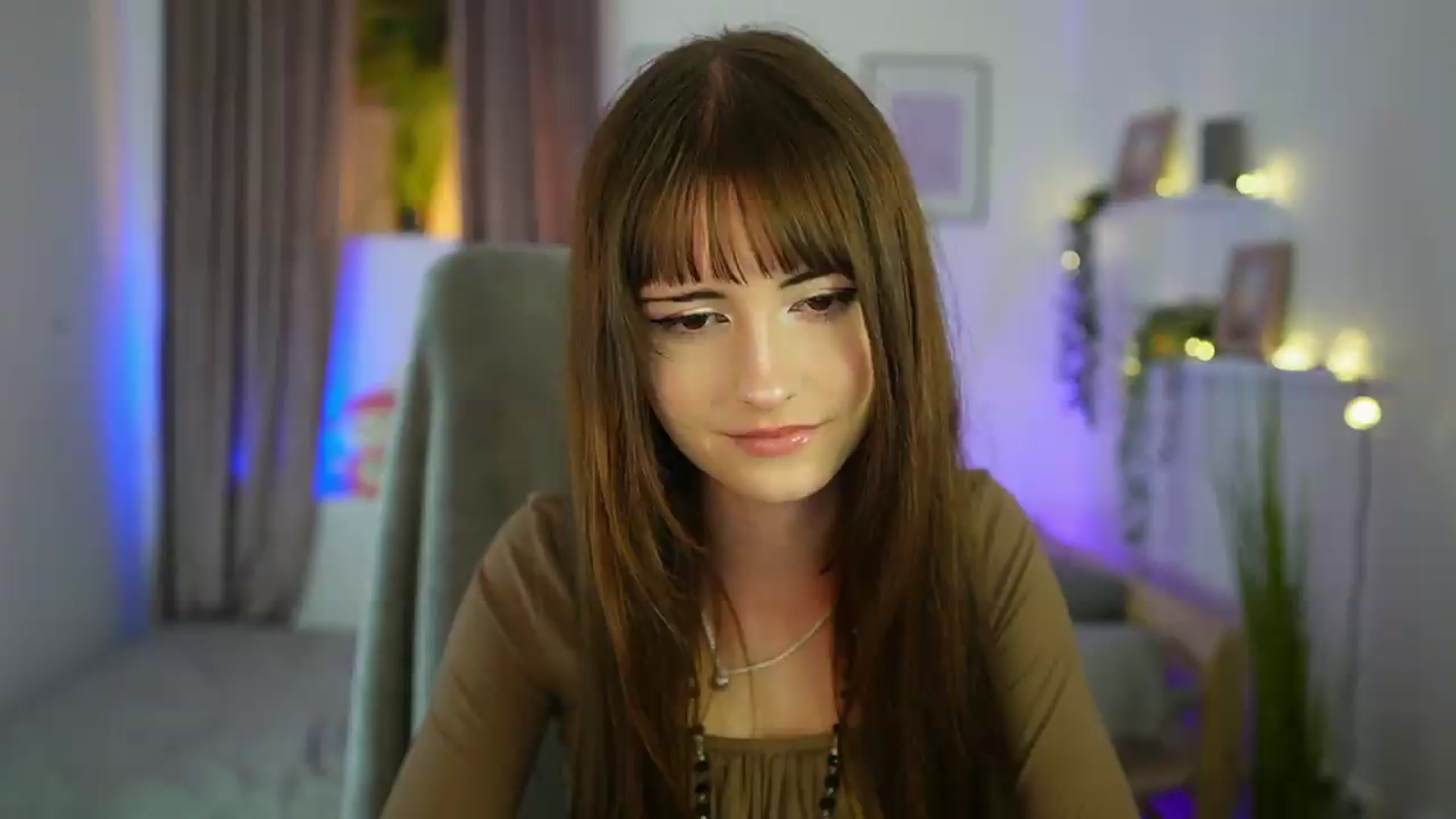 Gallery image thumbnail from Ella_Young's myfreecams stream on, 09/03/2026, 17:00 image 3 of 20