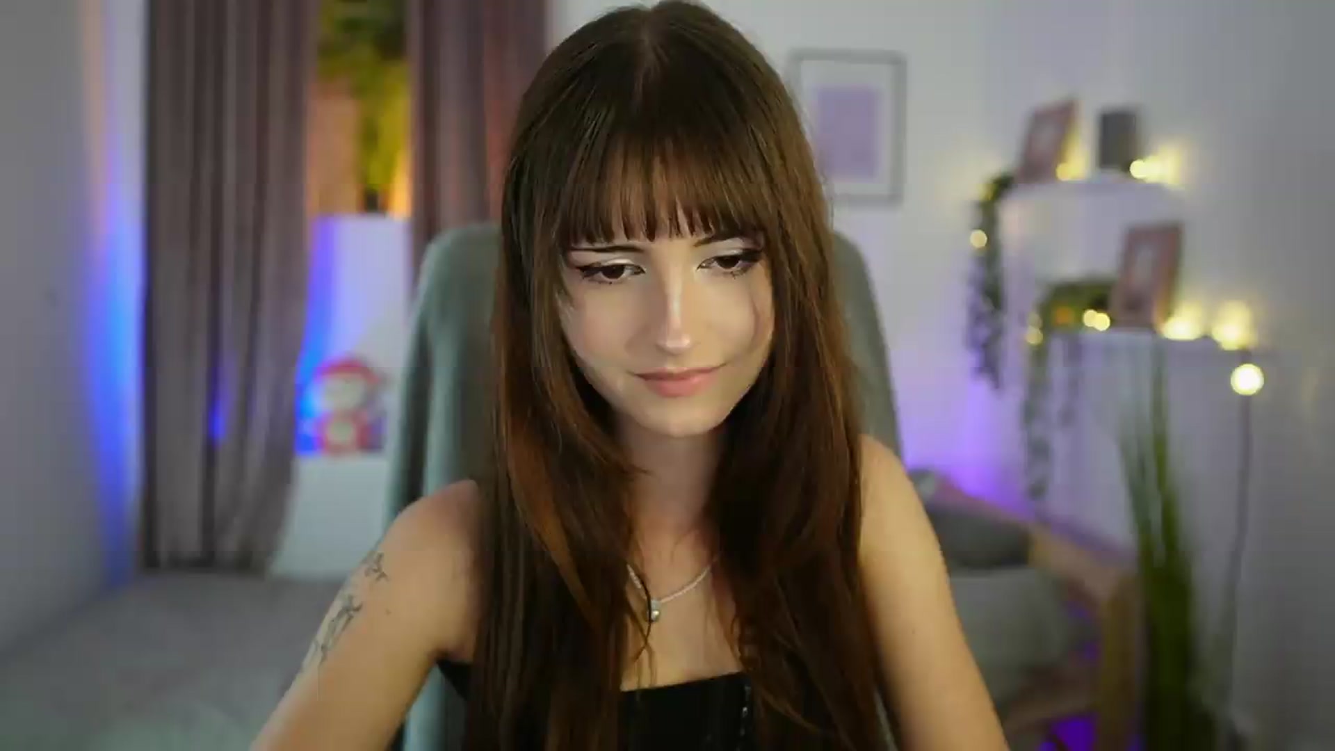 Gallery image thumbnail from Ella_Young's myfreecams stream on, 09/04/2026, 15:06 image 12 of 20