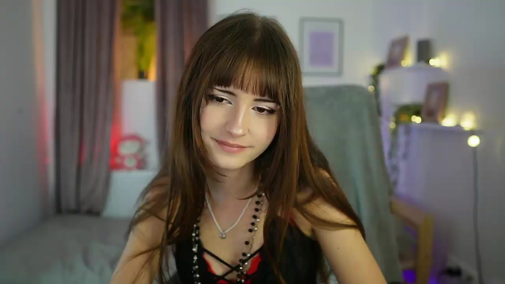 Gallery image thumbnail from Ella_Young's myfreecams stream on, 09/05/2026, 15:07 image 17 of 20