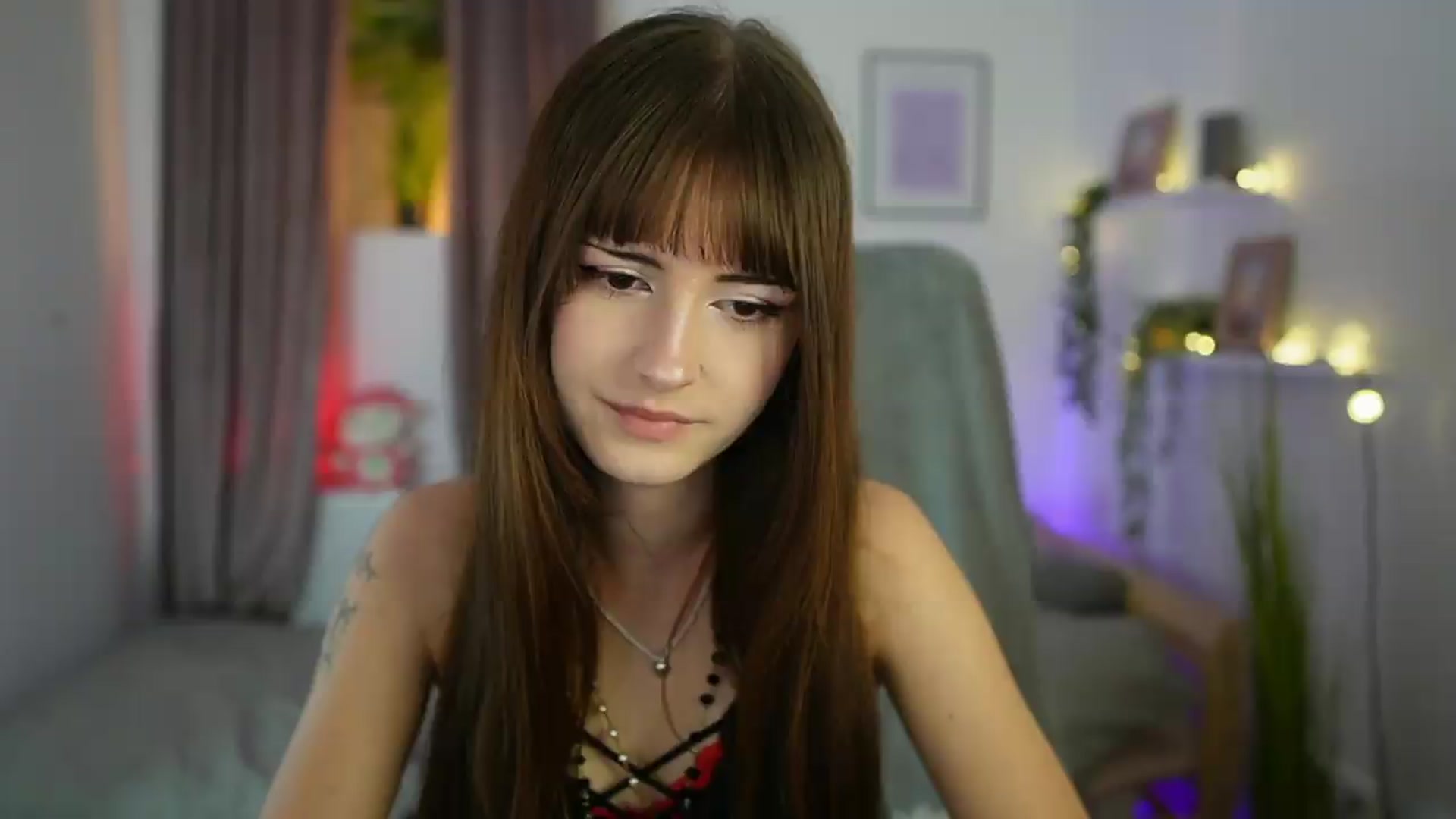 Gallery image thumbnail from Ella_Young's myfreecams stream on, 09/05/2026, 15:07 image 1 of 20