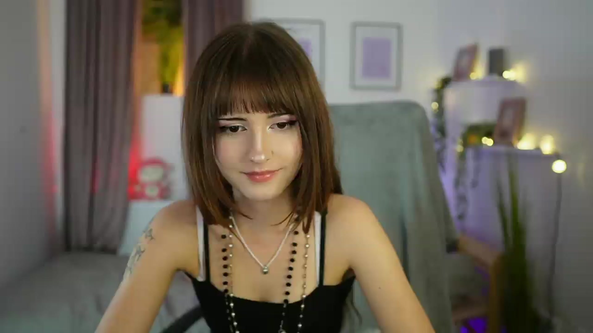 Gallery image thumbnail from Ella_Young's myfreecams stream on, 09/07/2026, 14:46 image 6 of 20