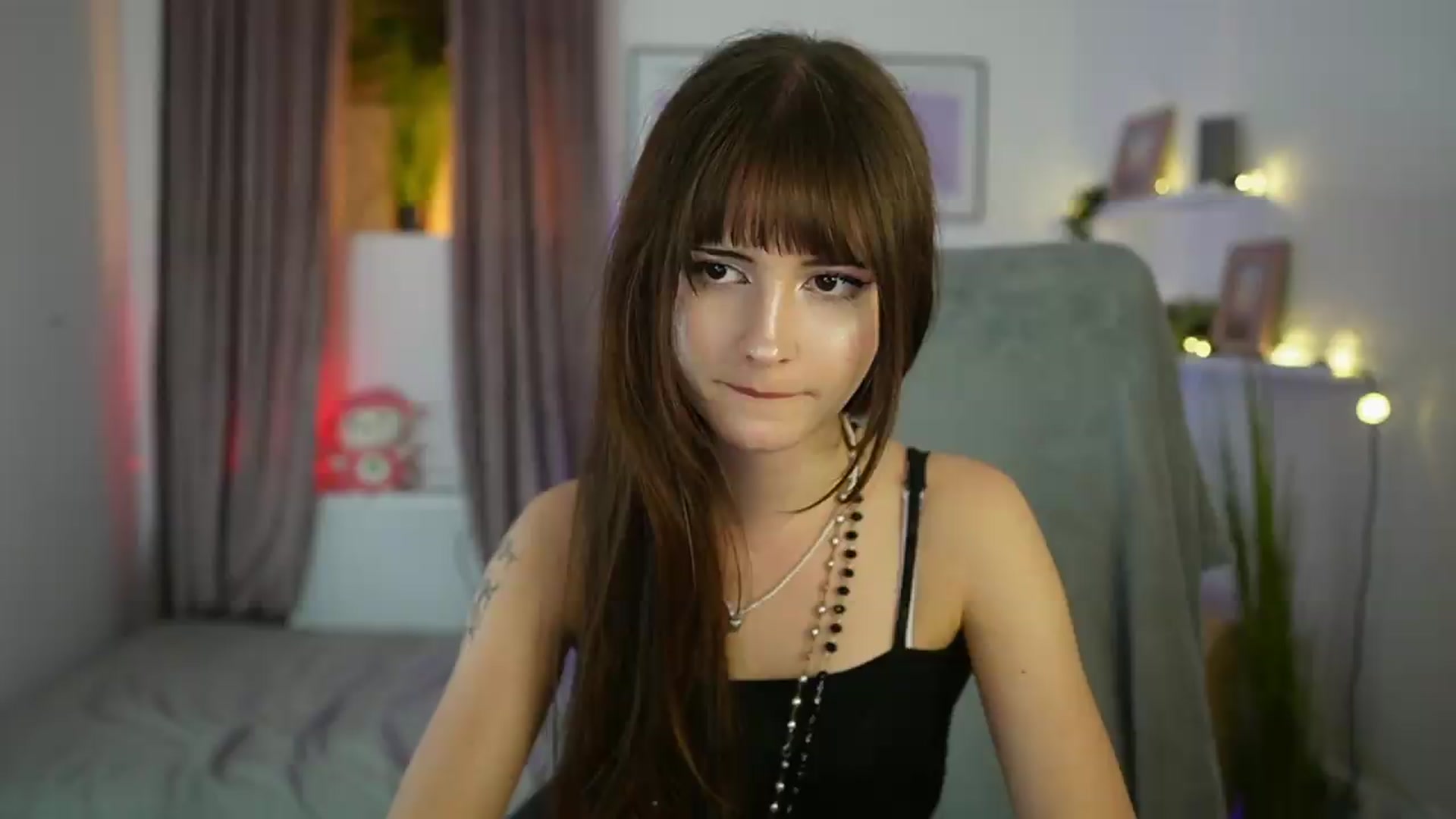 Gallery image thumbnail from Ella_Young's myfreecams stream on, 09/07/2026, 18:16 image 17 of 20