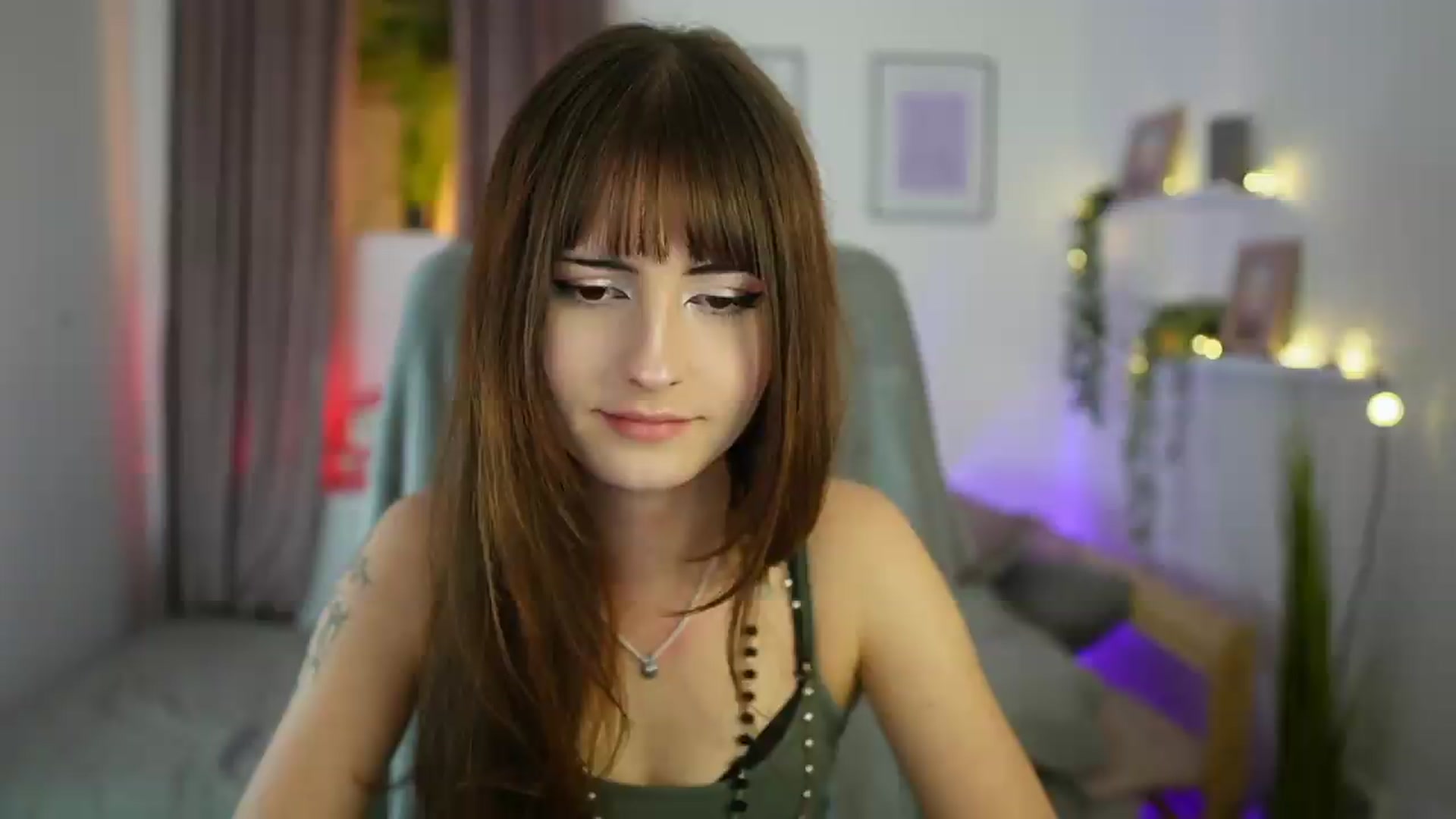 Gallery image thumbnail from Ella_Young's myfreecams stream on, 09/08/2026, 14:14 image 20 of 20