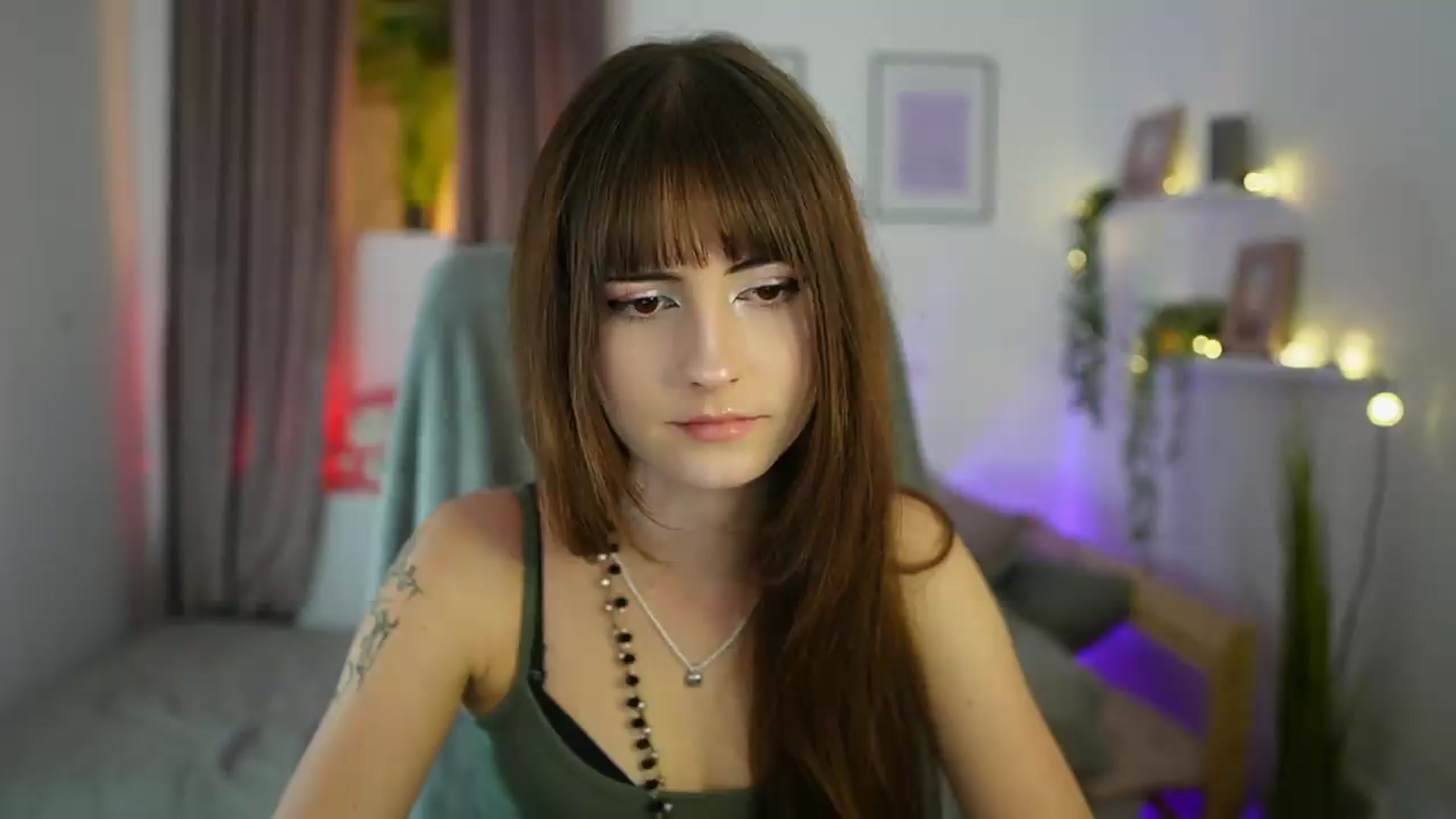 Gallery image thumbnail from Ella_Young's myfreecams stream on, 09/08/2026, 14:14 image 10 of 20