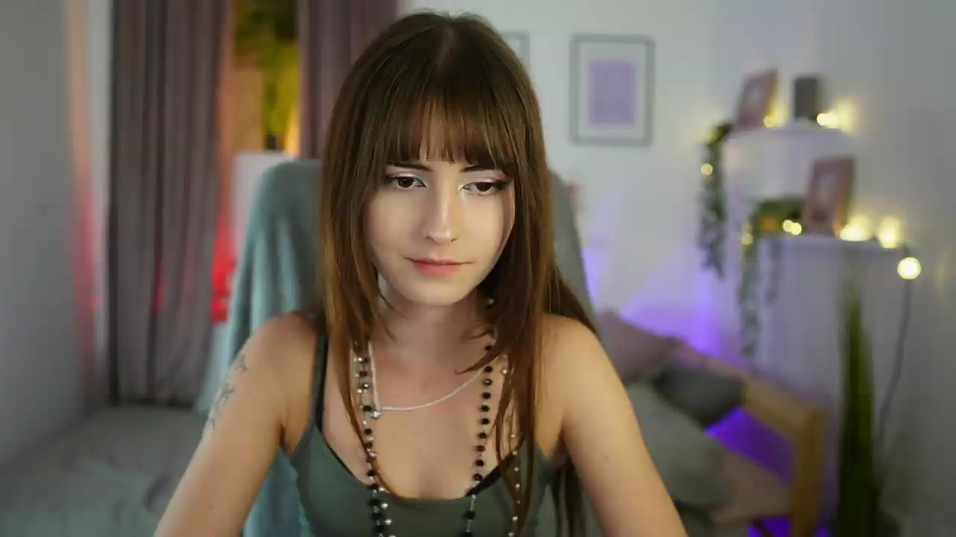 Gallery image thumbnail from Ella_Young's myfreecams stream on, 09/08/2026, 15:10 image 8 of 20
