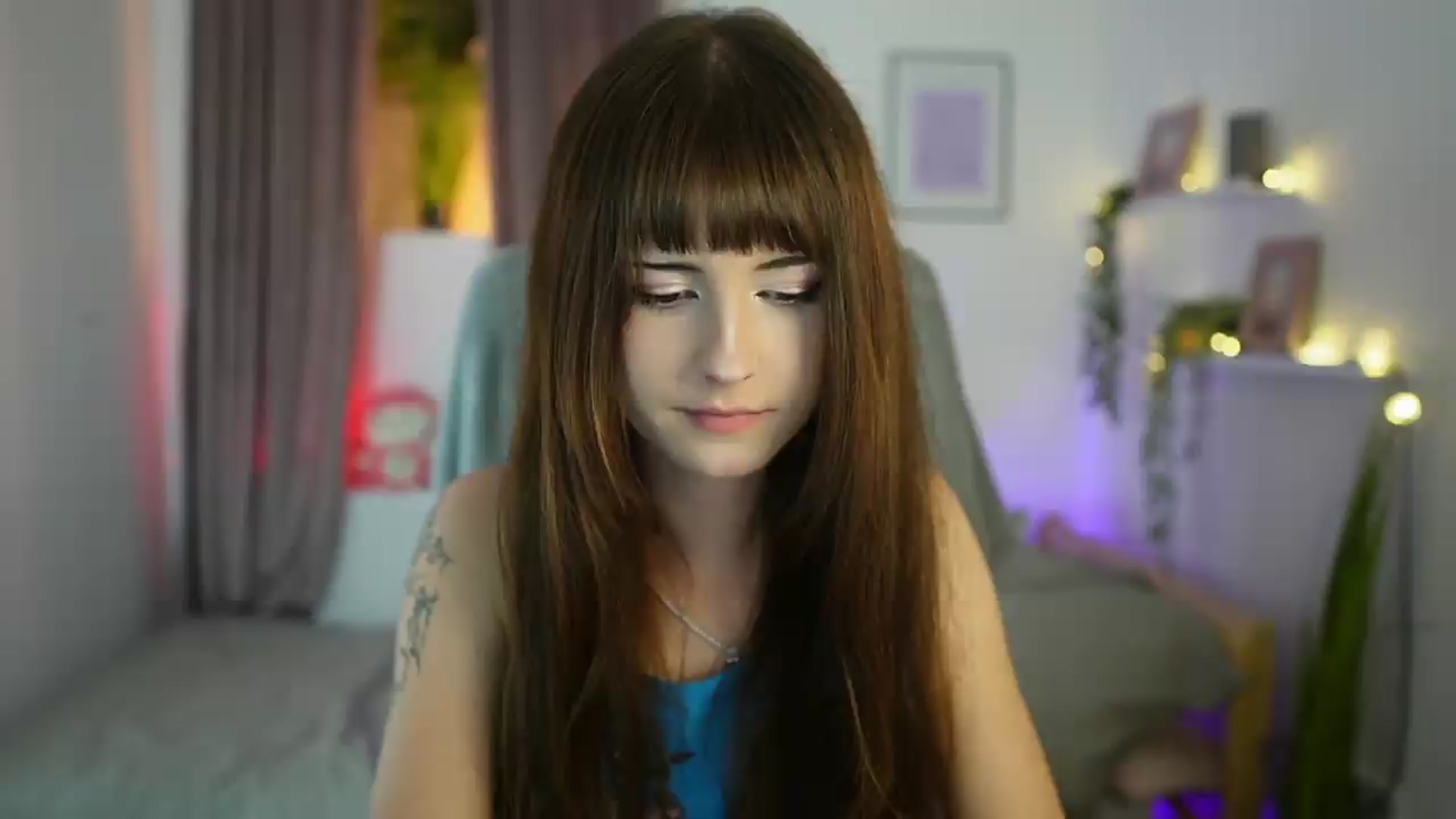 Gallery image thumbnail from Ella_Young's myfreecams stream on, 09/10/2026, 14:26 image 14 of 20