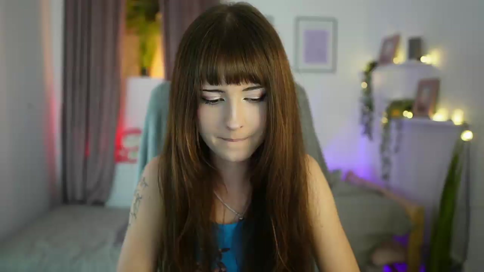 Gallery image thumbnail from Ella_Young's myfreecams stream on, 09/10/2026, 14:26 image 13 of 20