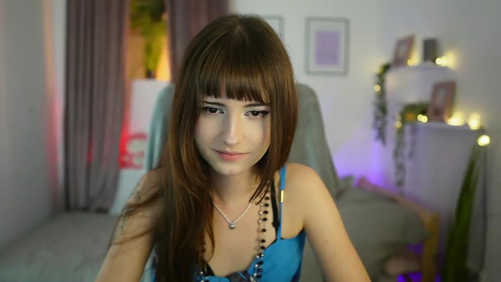 Gallery image thumbnail from Ella_Young's myfreecams stream on, 09/10/2026, 15:03 image 12 of 20
