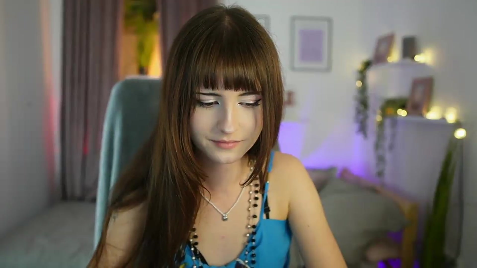 Gallery image thumbnail from Ella_Young's myfreecams stream on, 09/10/2026, 15:03 image 5 of 20