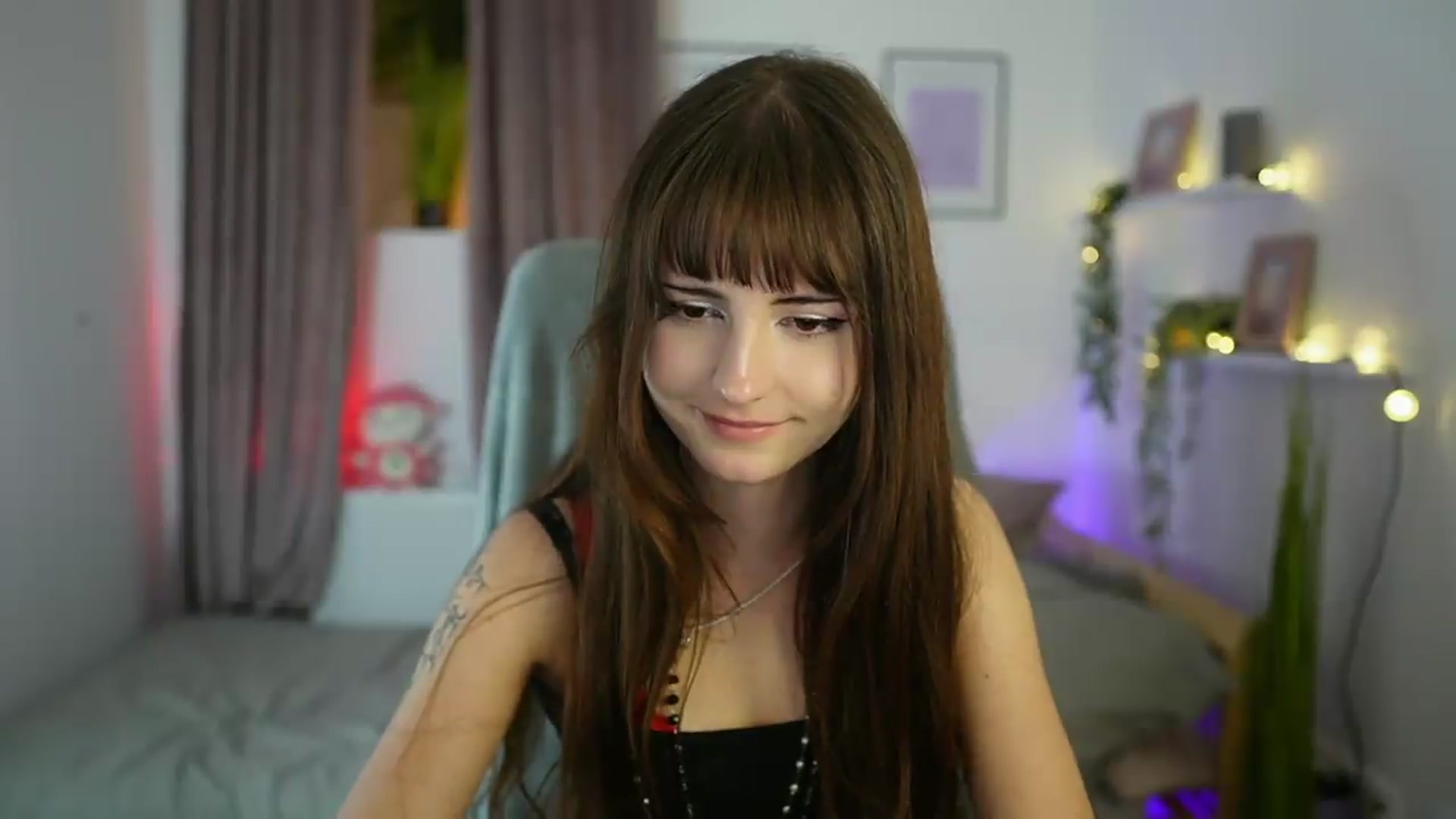 Gallery image thumbnail from Ella_Young's myfreecams stream on, 09/12/2026, 17:59 image 14 of 20