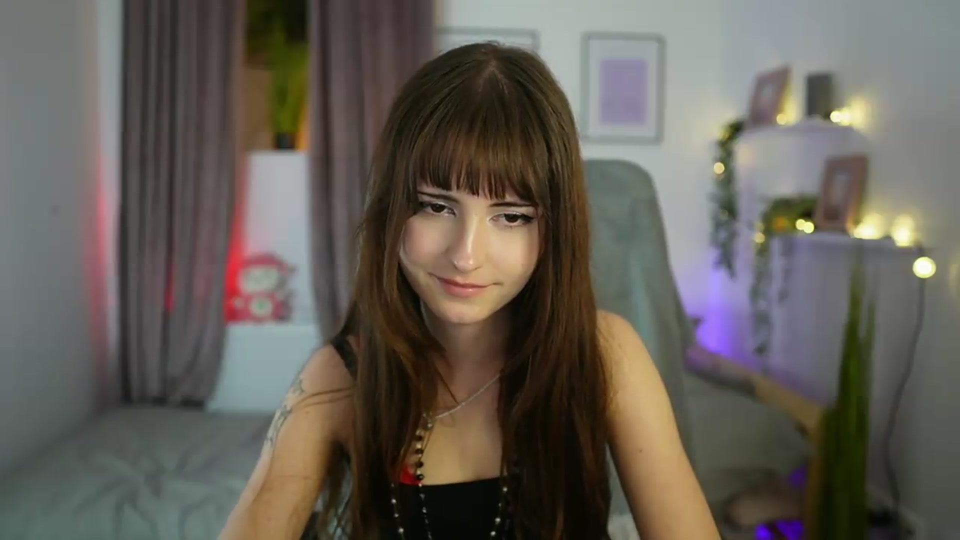 Gallery image thumbnail from Ella_Young's myfreecams stream on, 09/12/2026, 17:59 image 13 of 20