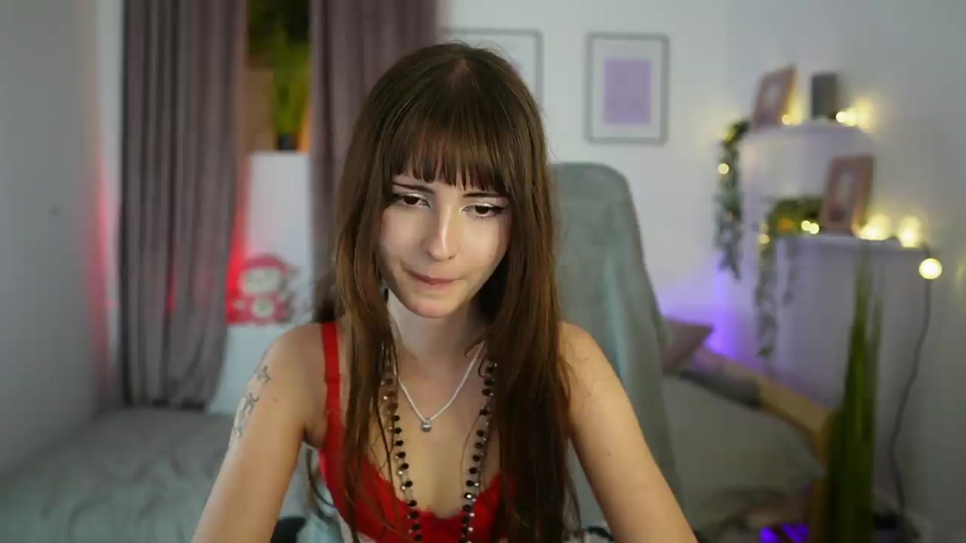 Gallery image thumbnail from Ella_Young's myfreecams stream on, 09/12/2026, 19:26 image 17 of 20