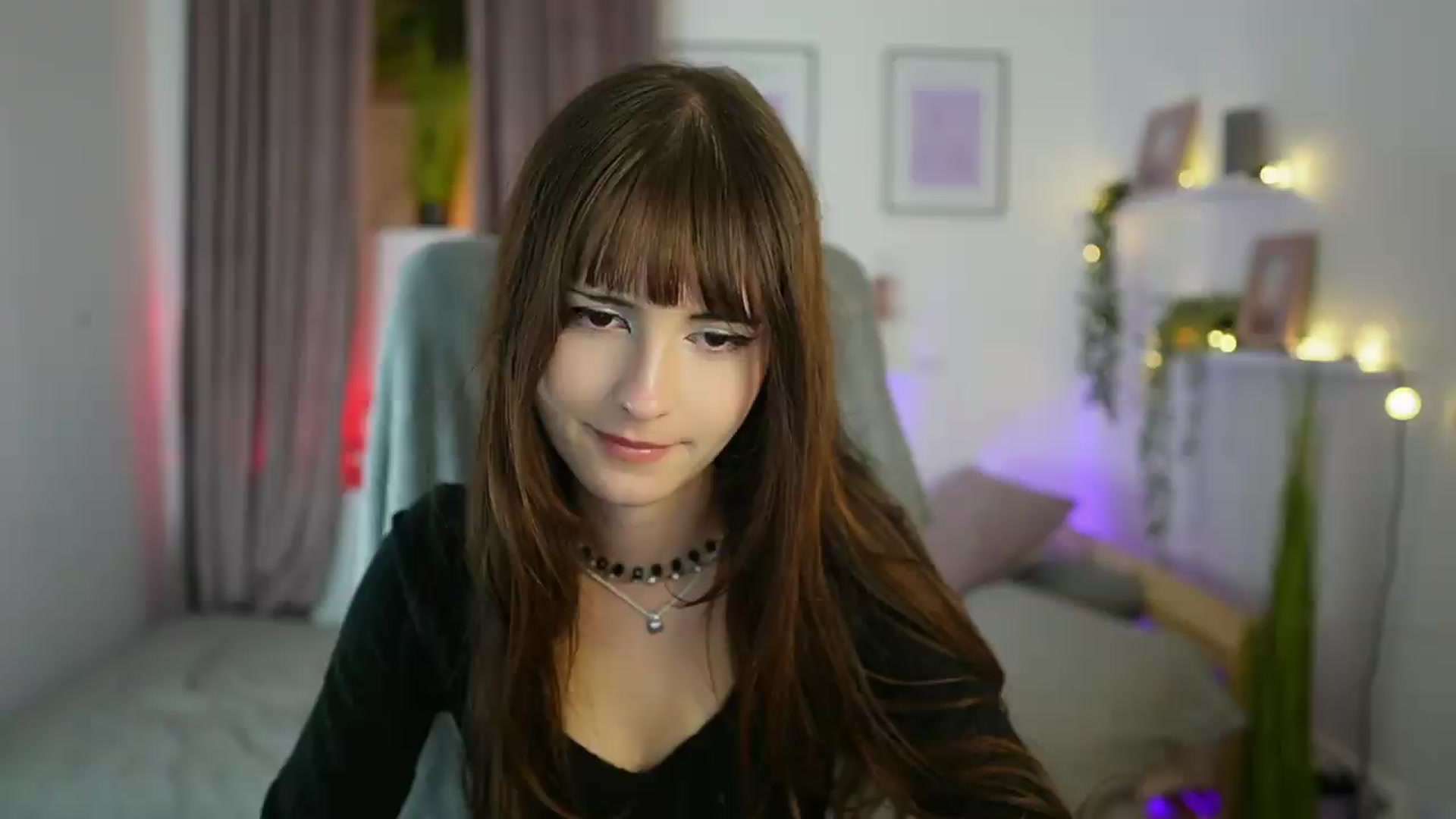 Gallery image thumbnail from Ella_Young's myfreecams stream on, 09/13/2026, 17:29 image 19 of 20