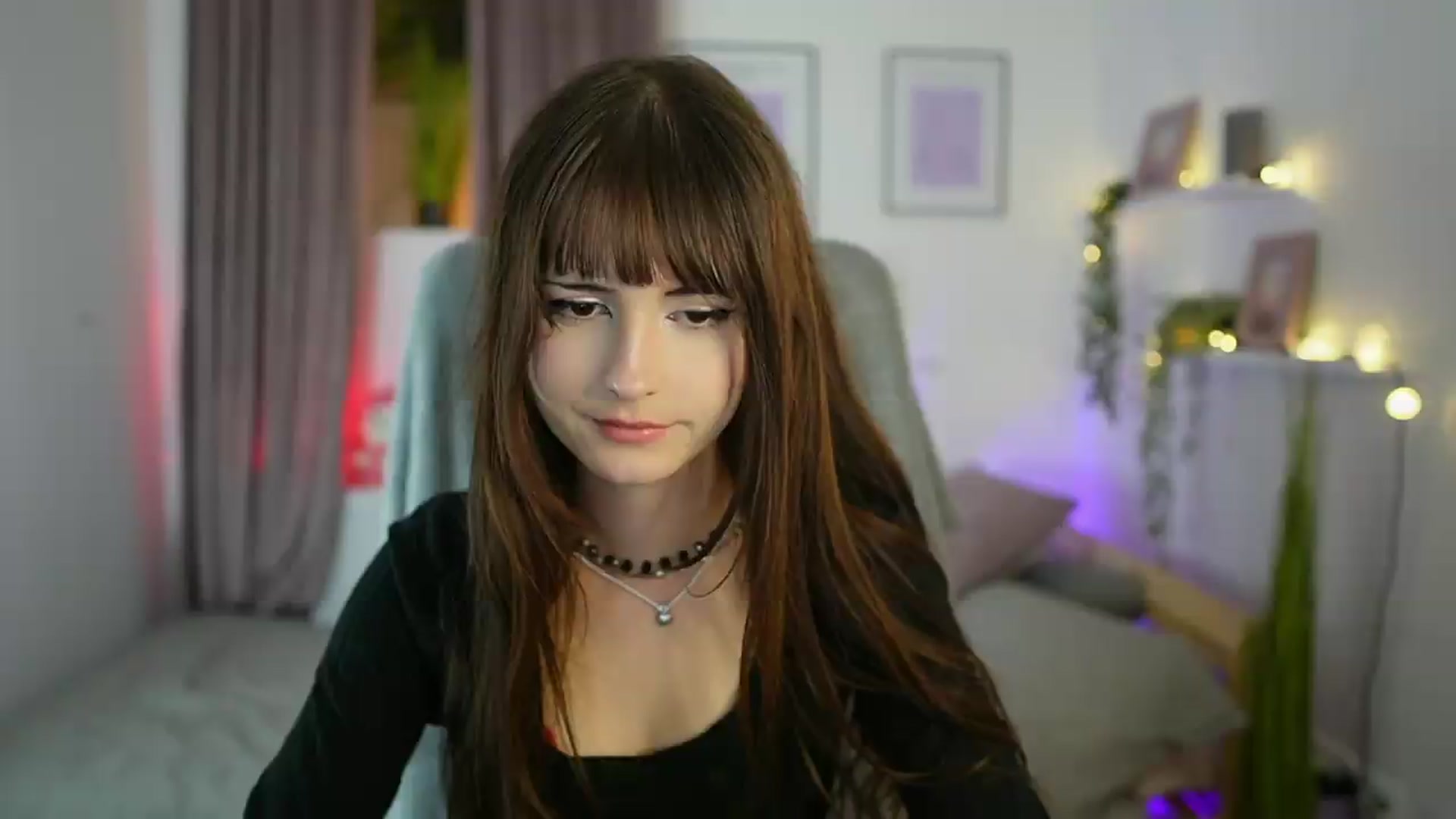 Gallery image thumbnail from Ella_Young's myfreecams stream on, 09/13/2026, 17:29 image 11 of 20