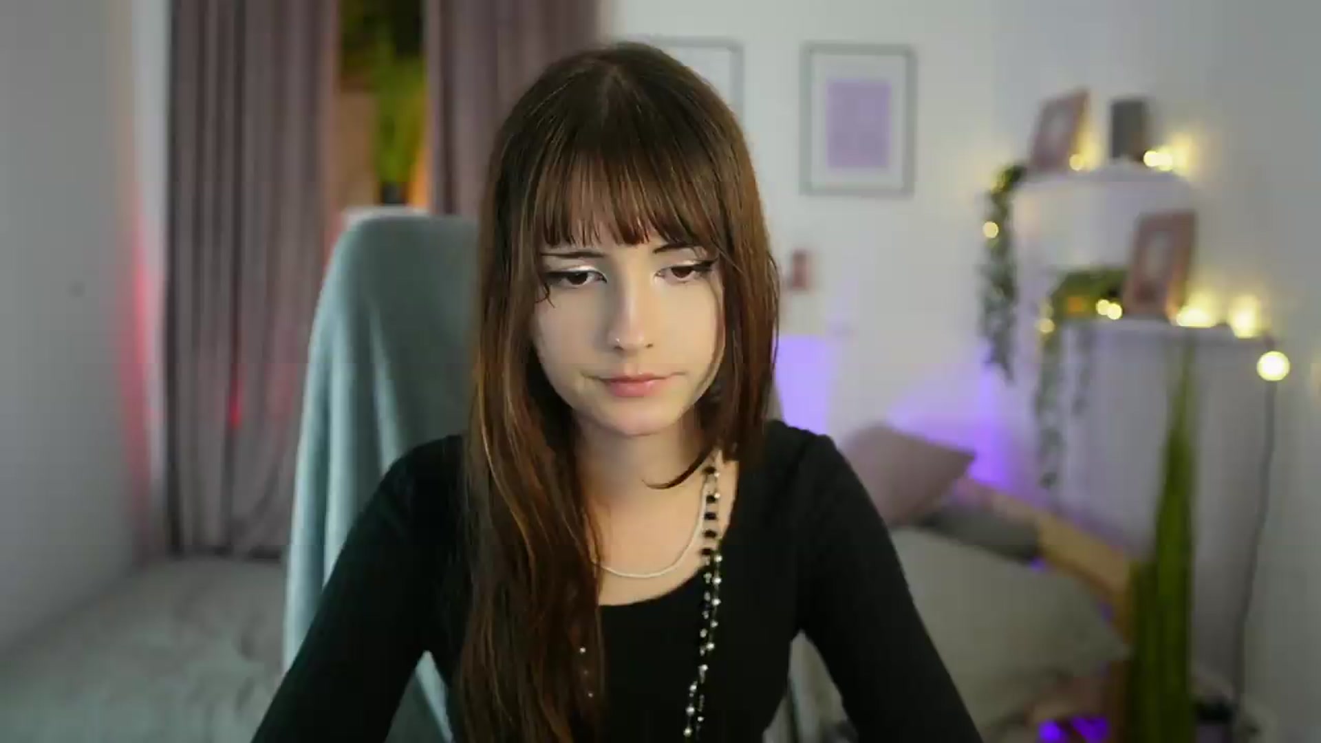 Gallery image thumbnail from Ella_Young's myfreecams stream on, 09/13/2026, 18:35 image 14 of 20