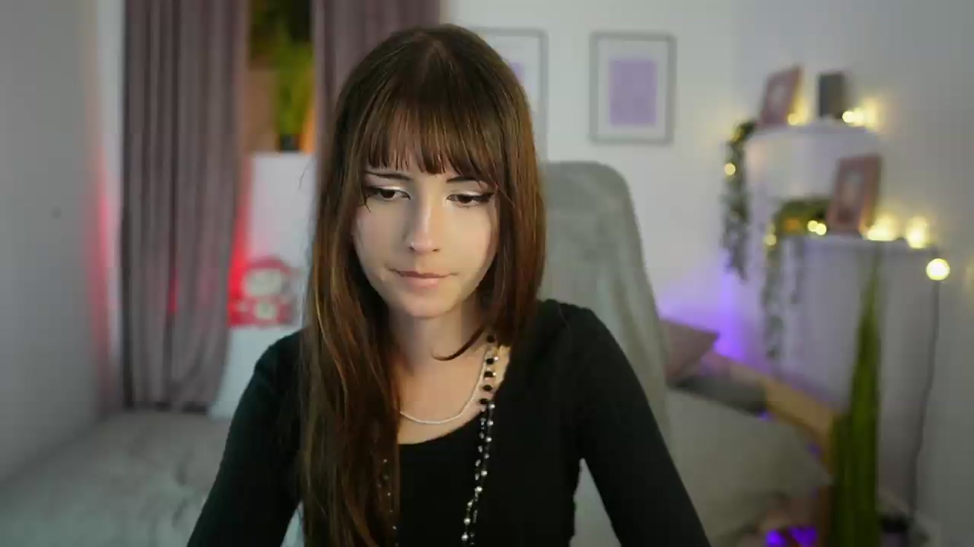 Gallery image thumbnail from Ella_Young's myfreecams stream on, 09/13/2026, 18:35 image 13 of 20