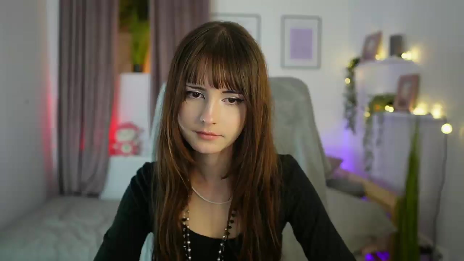 Gallery image thumbnail from Ella_Young's myfreecams stream on, 09/13/2026, 18:35 image 1 of 20