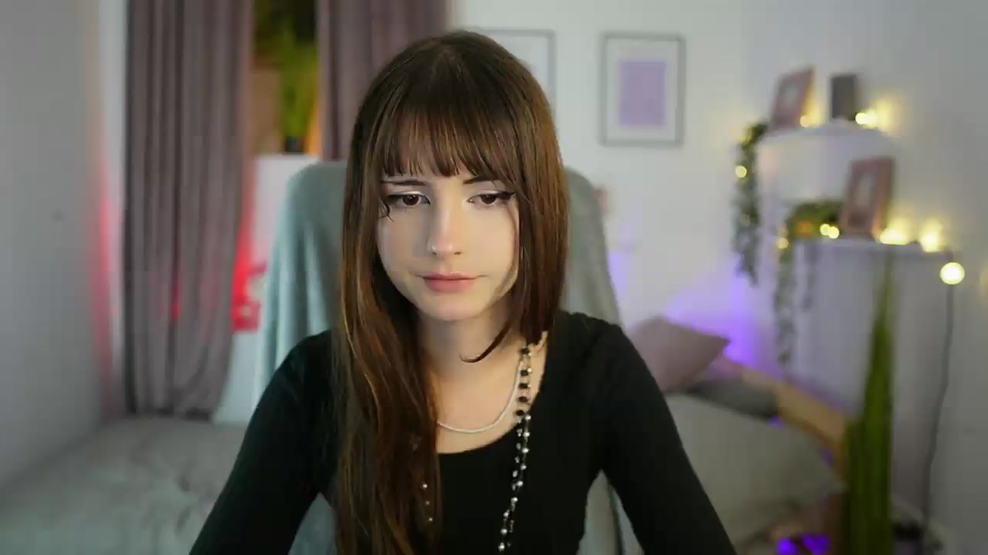 Gallery image thumbnail from Ella_Young's myfreecams stream on, 09/13/2026, 18:35 image 15 of 20