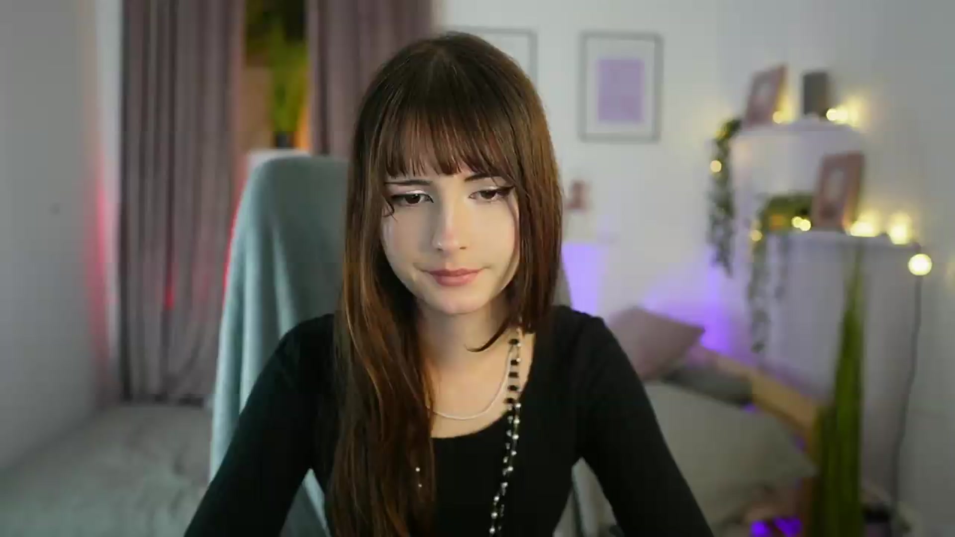 Gallery image thumbnail from Ella_Young's myfreecams stream on, 09/13/2026, 18:35 image 16 of 20