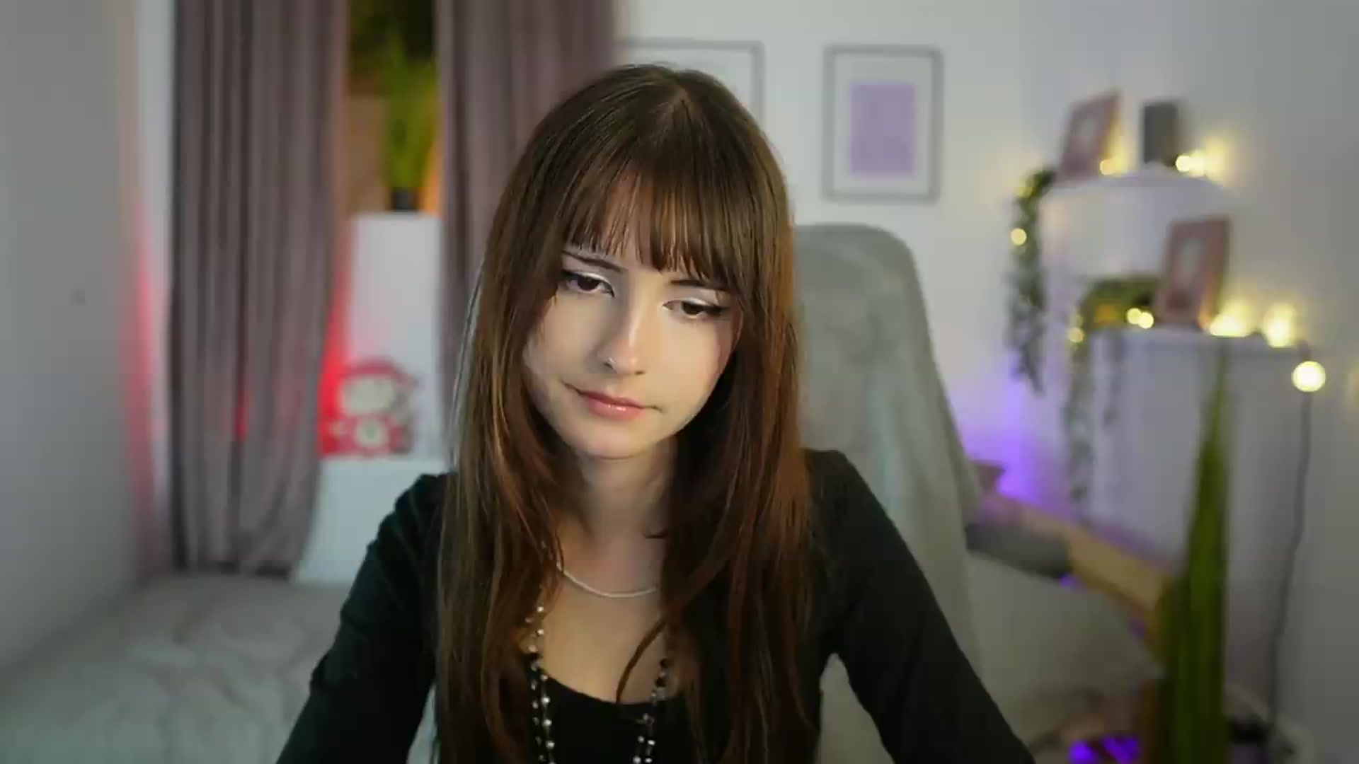 Gallery image thumbnail from Ella_Young's myfreecams stream on, 09/13/2026, 18:35 image 3 of 20