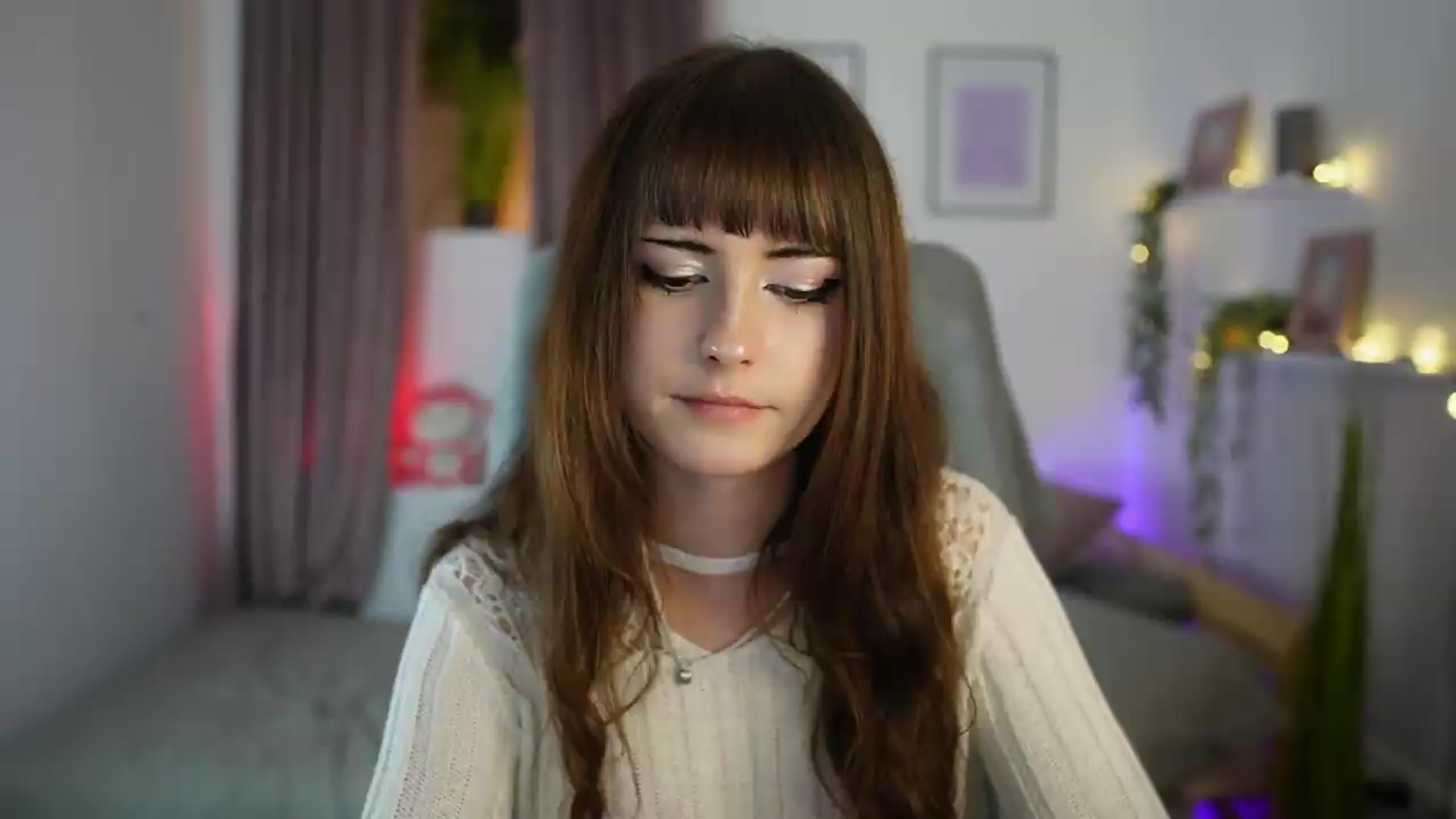 Gallery image thumbnail from Ella_Young's myfreecams stream on, 09/14/2026, 17:23 image 3 of 20