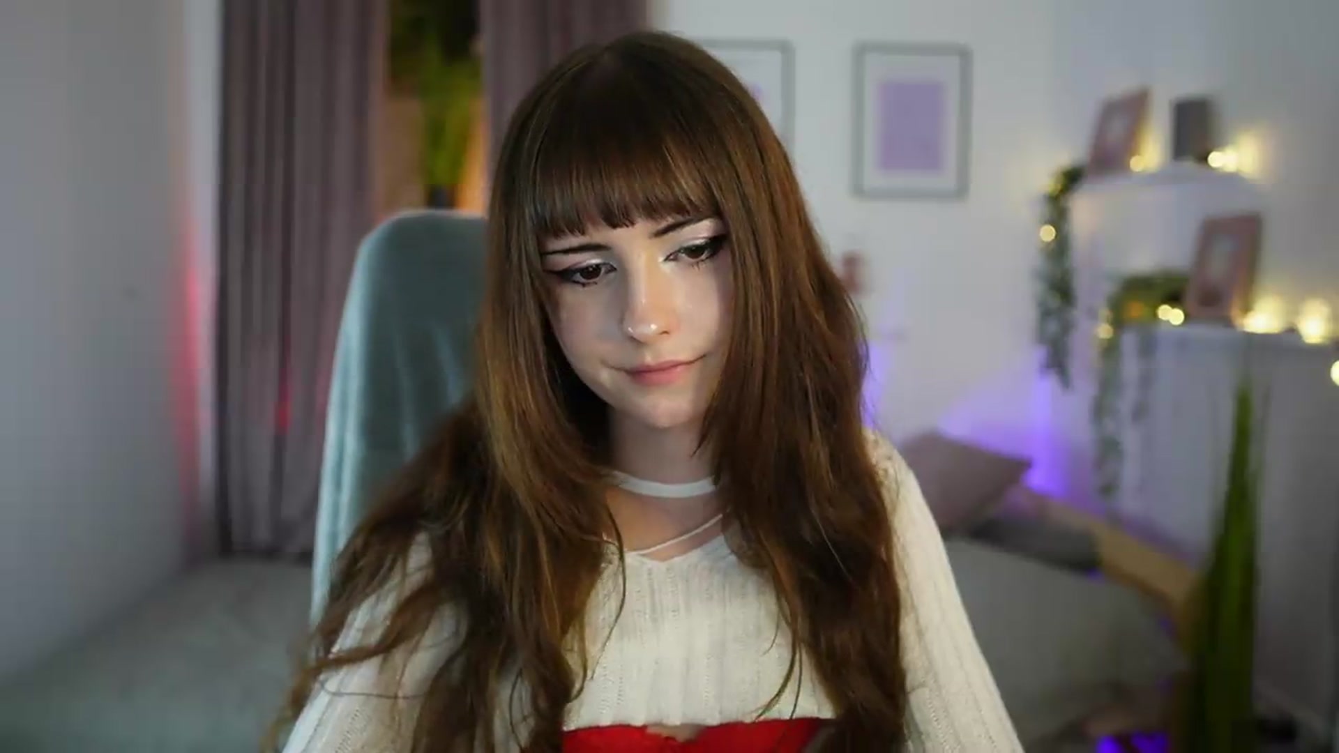 Gallery image thumbnail from Ella_Young's myfreecams stream on, 09/14/2026, 17:23 image 10 of 20
