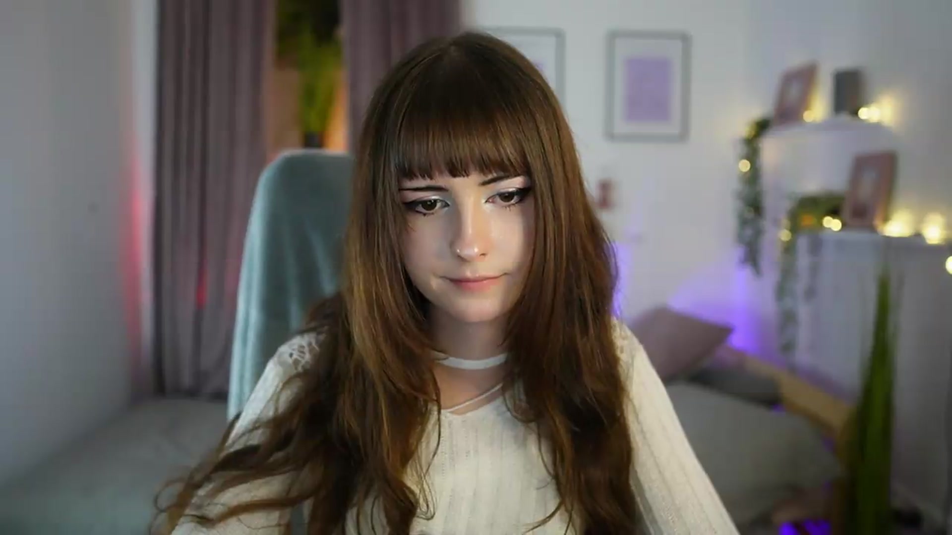 Gallery image thumbnail from Ella_Young's myfreecams stream on, 09/14/2026, 17:23 image 12 of 20