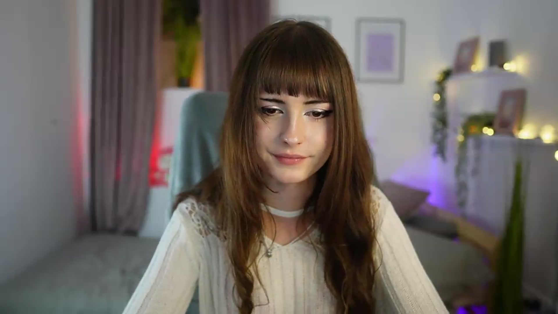 Gallery image thumbnail from Ella_Young's myfreecams stream on, 09/14/2026, 17:23 image 7 of 20