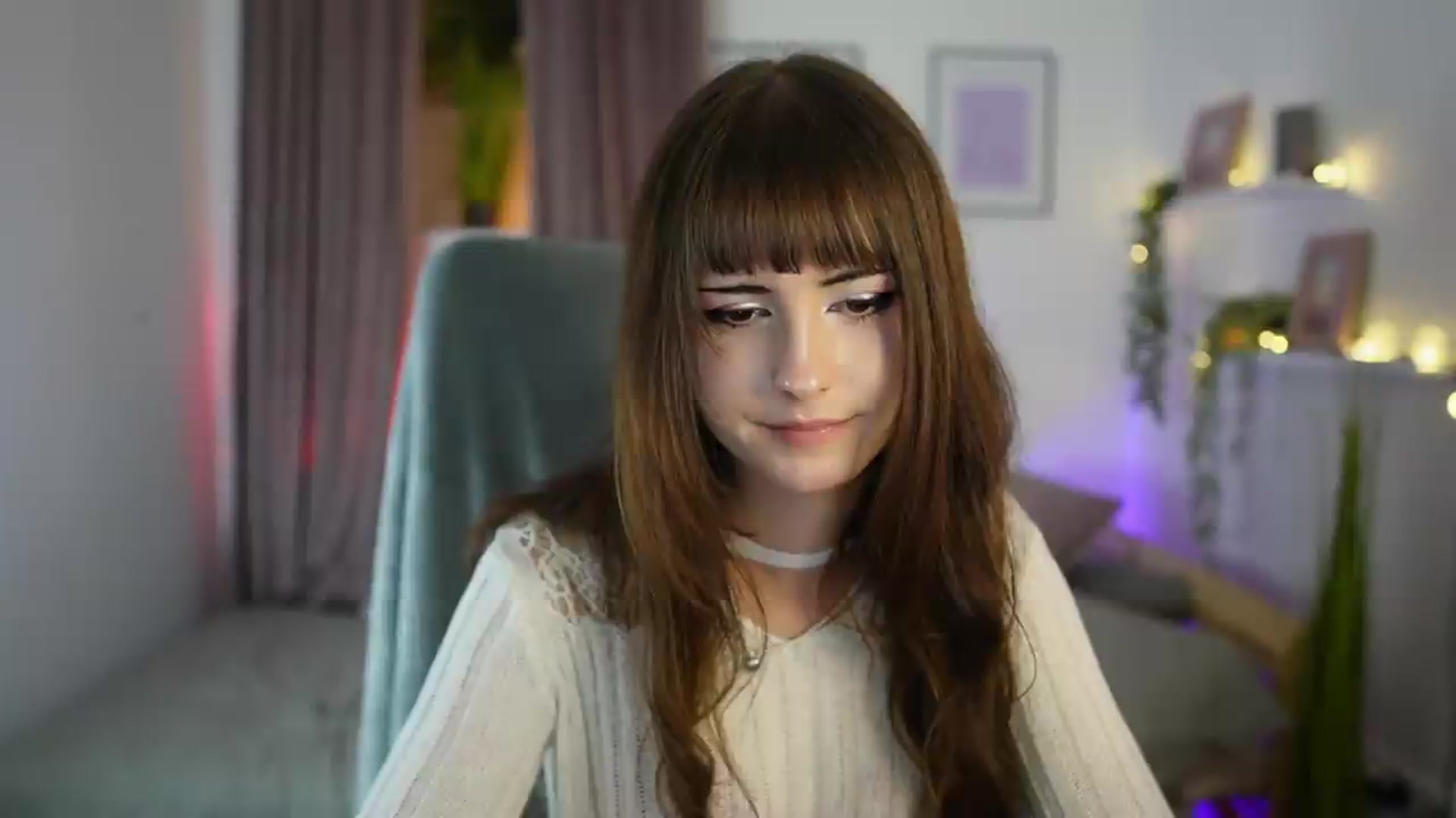 Gallery image thumbnail from Ella_Young's myfreecams stream on, 09/14/2026, 17:23 image 6 of 20