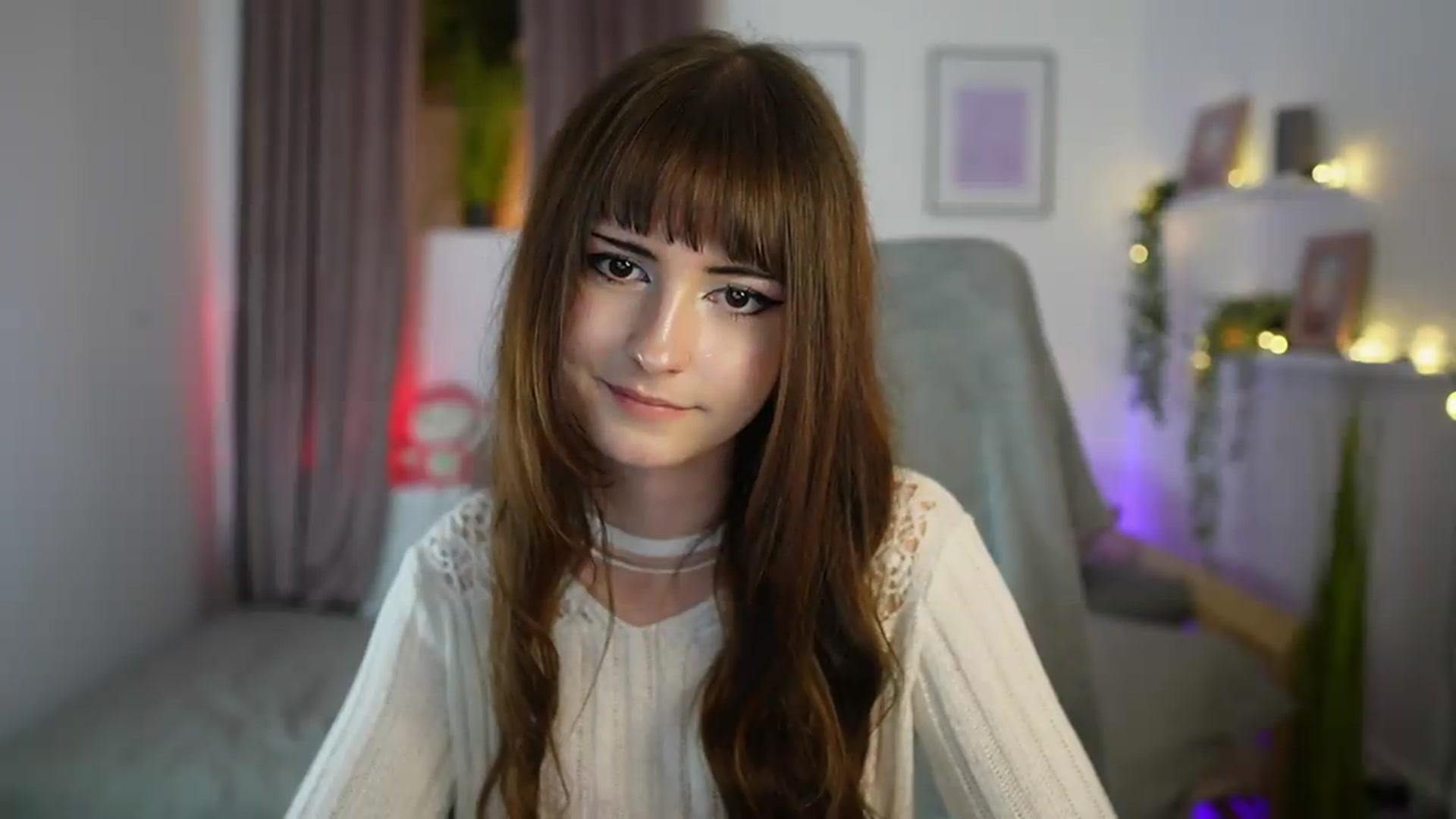 Gallery image thumbnail from Ella_Young's myfreecams stream on, 09/14/2026, 18:55 image 6 of 20