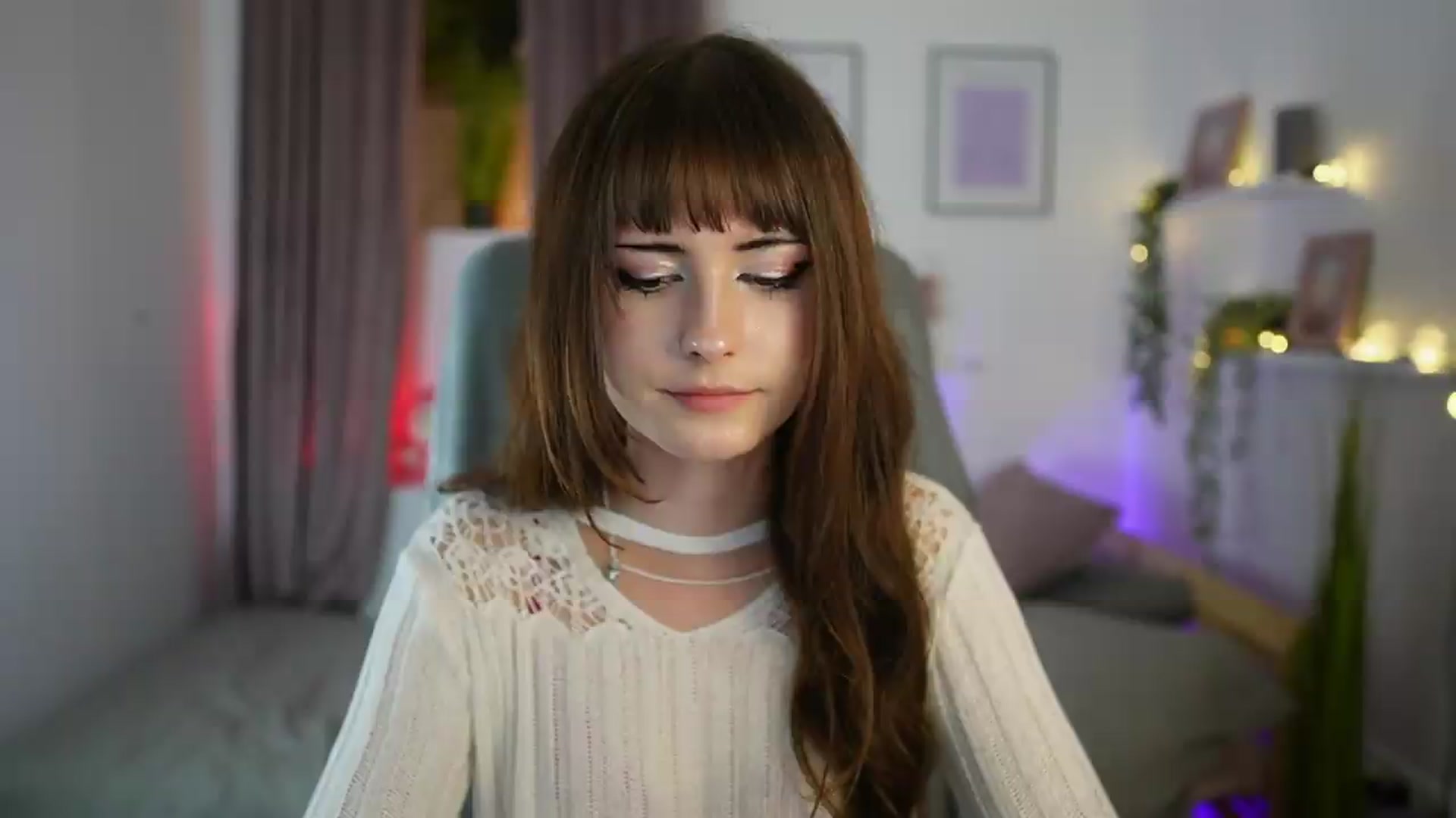 Gallery image thumbnail from Ella_Young's myfreecams stream on, 09/14/2026, 18:55 image 3 of 20
