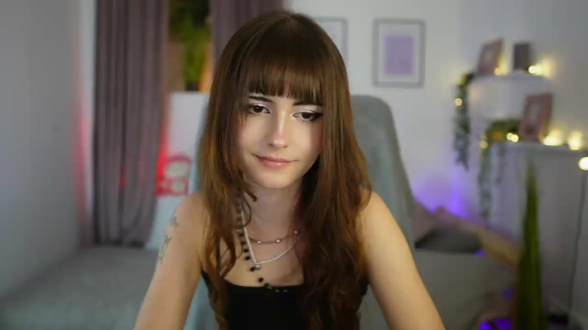 Gallery image thumbnail from Ella_Young's myfreecams stream on, 09/17/2026, 15:05 image 9 of 20