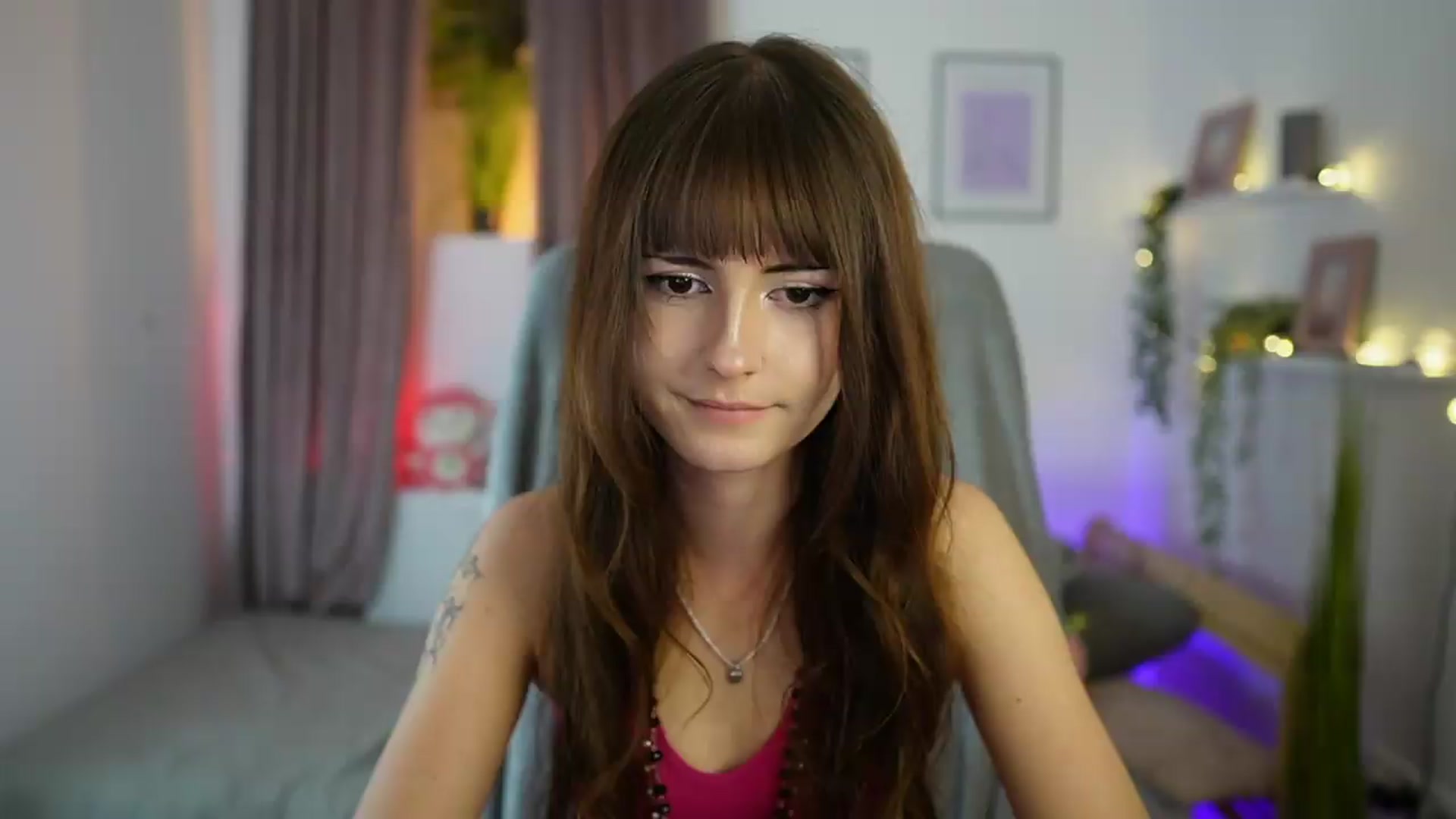 Gallery image thumbnail from Ella_Young's myfreecams stream on, 09/18/2026, 15:13 image 10 of 20