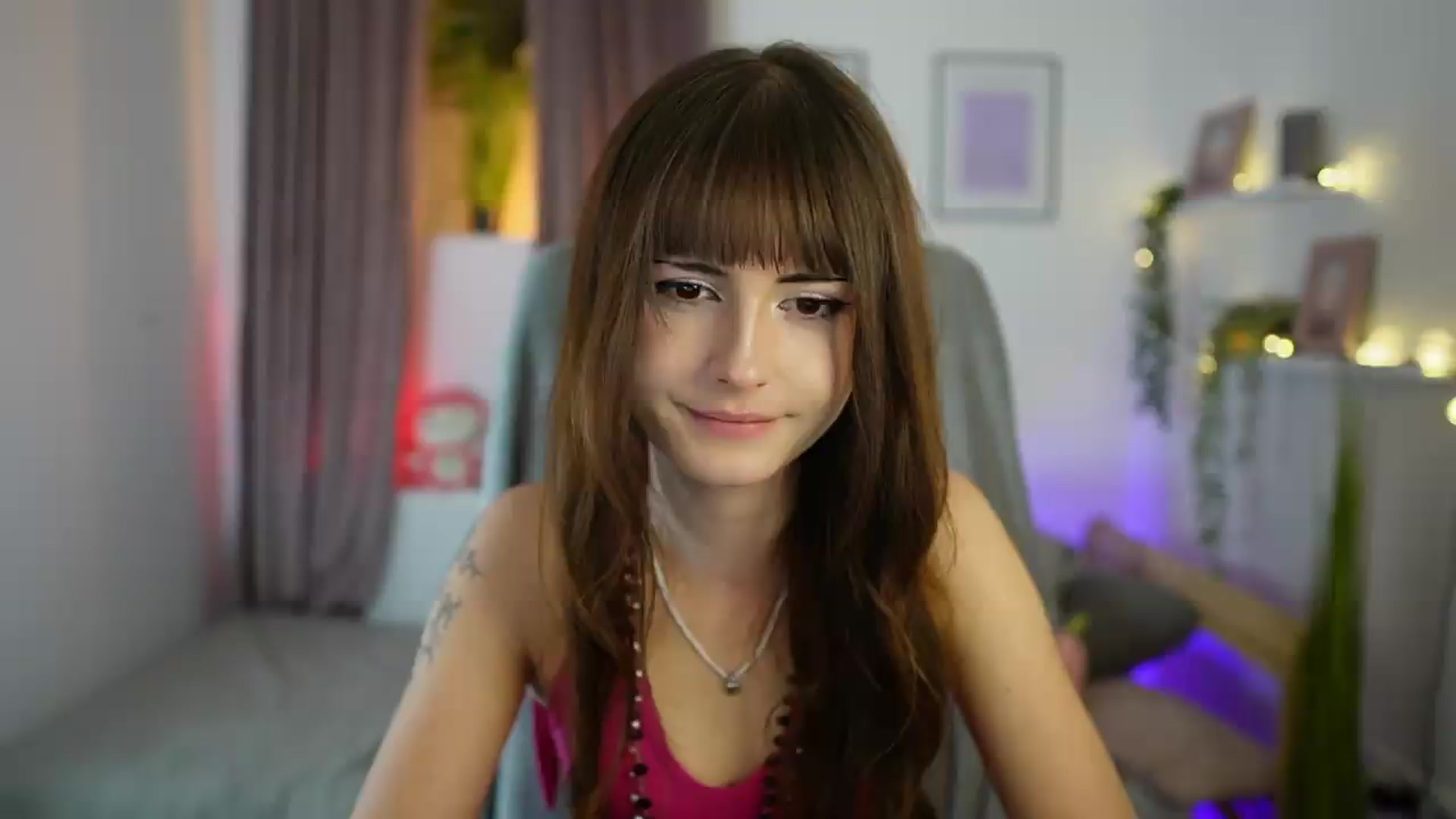 Gallery image thumbnail from Ella_Young's myfreecams stream on, 09/18/2026, 15:13 image 18 of 20