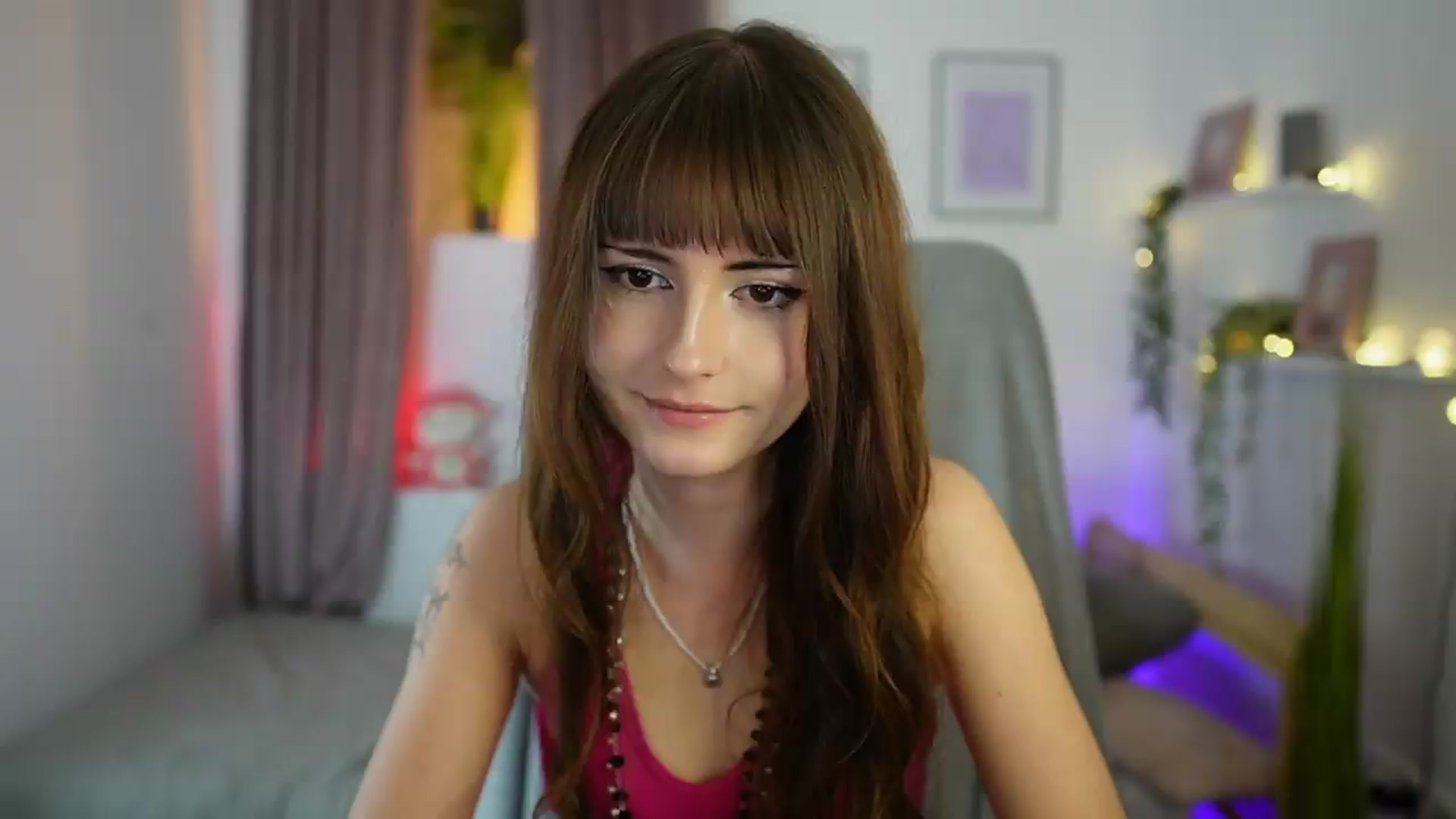 Gallery image thumbnail from Ella_Young's myfreecams stream on, 09/18/2026, 15:13 image 15 of 20