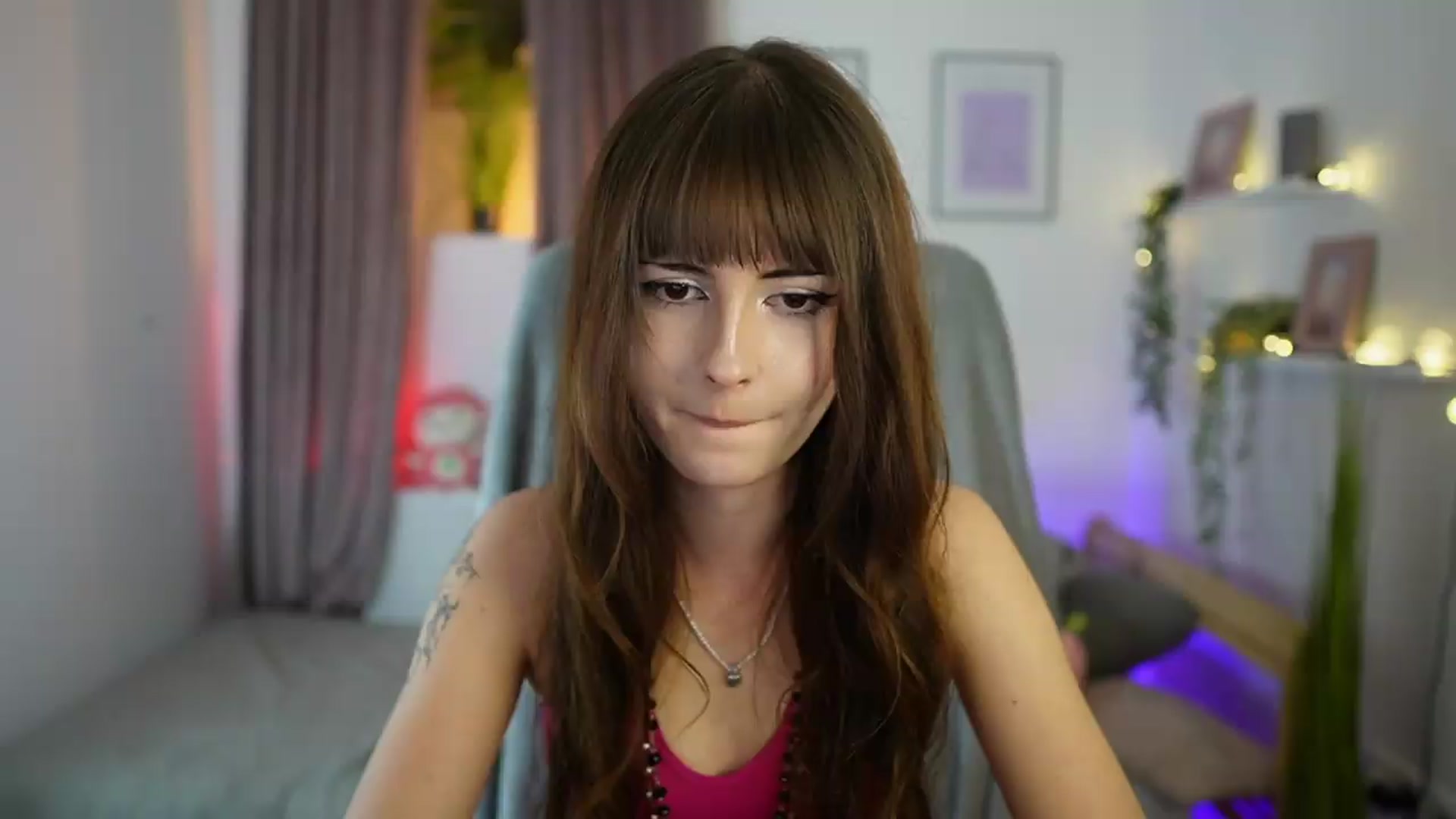 Gallery image thumbnail from Ella_Young's myfreecams stream on, 09/18/2026, 15:13 image 11 of 20