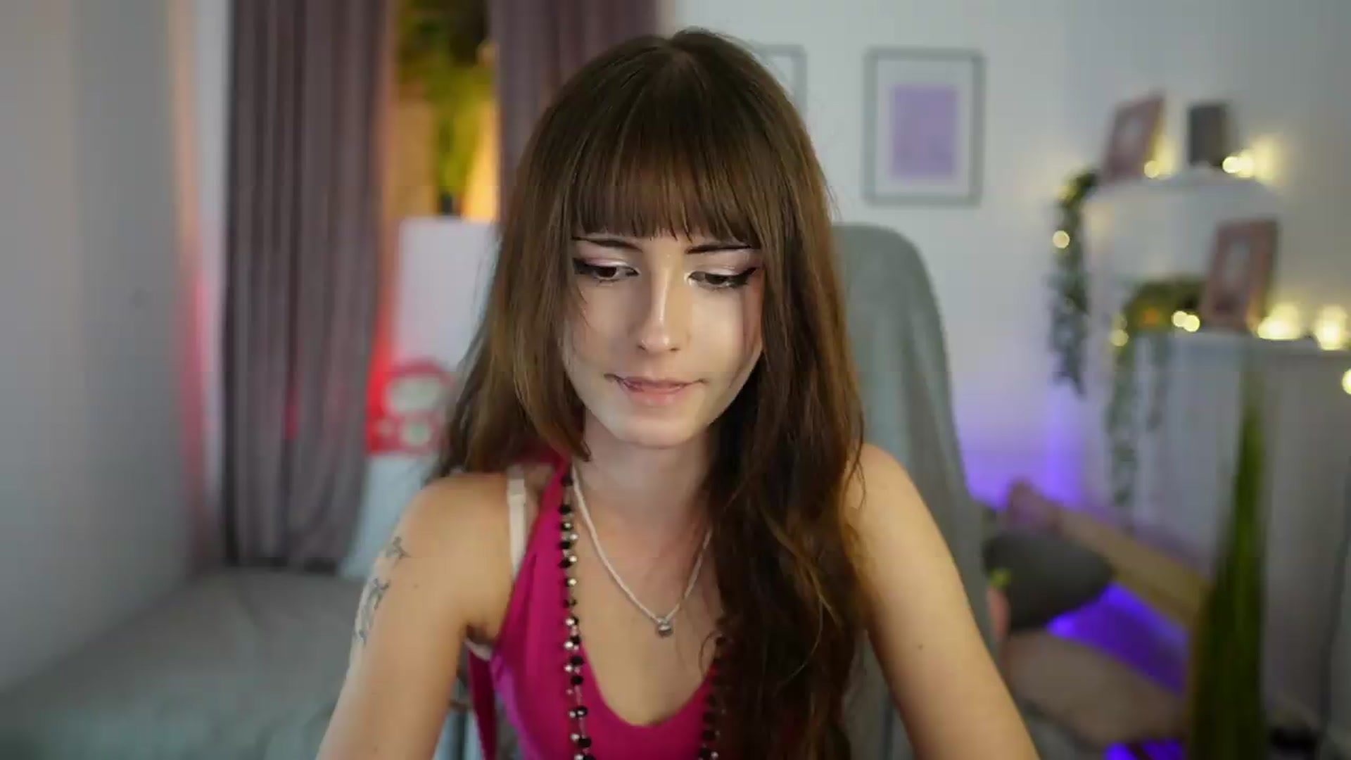 Gallery image thumbnail from Ella_Young's myfreecams stream on, 09/18/2026, 15:13 image 13 of 20