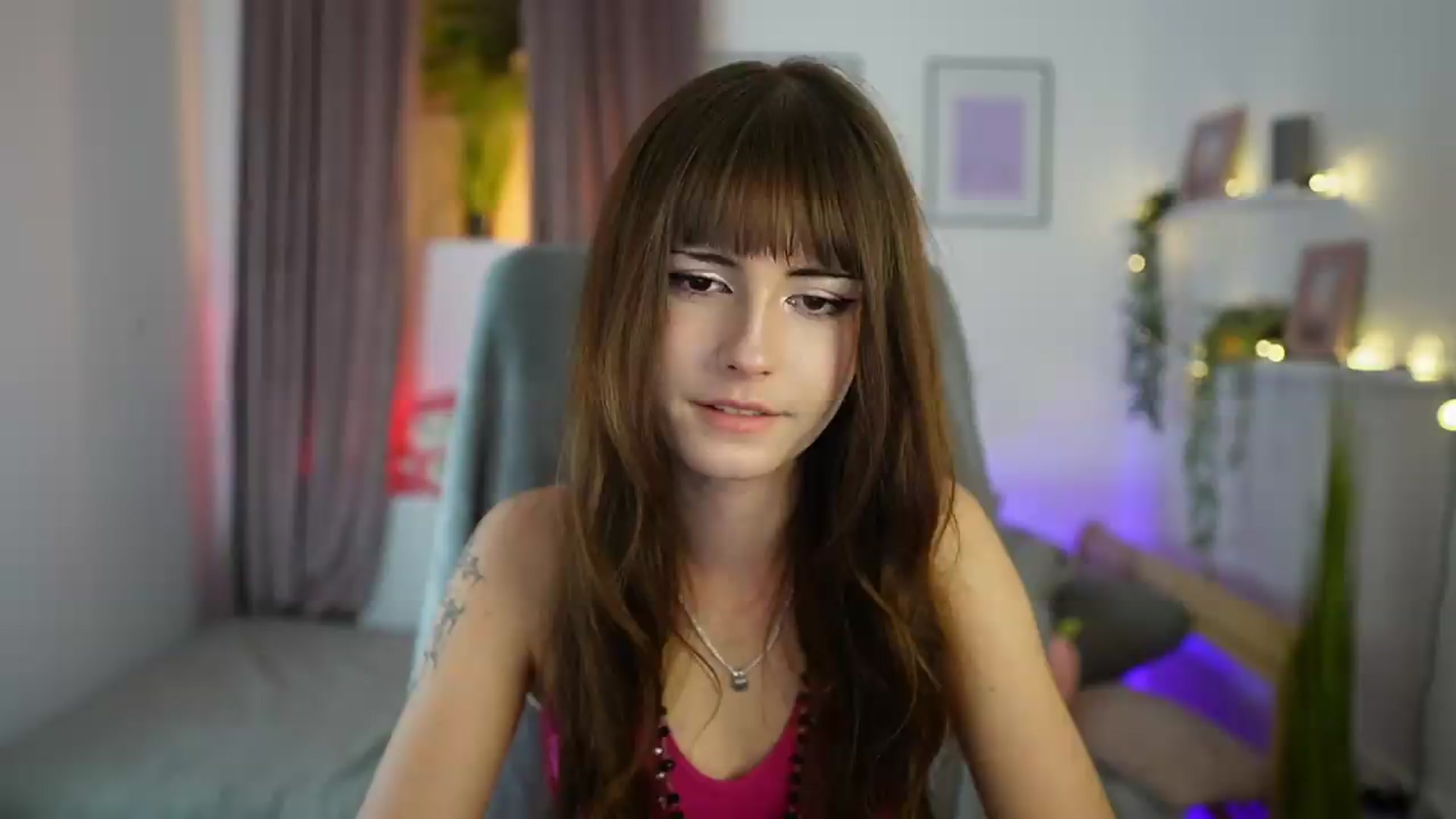 Gallery image thumbnail from Ella_Young's myfreecams stream on, 09/18/2026, 15:13 image 3 of 20
