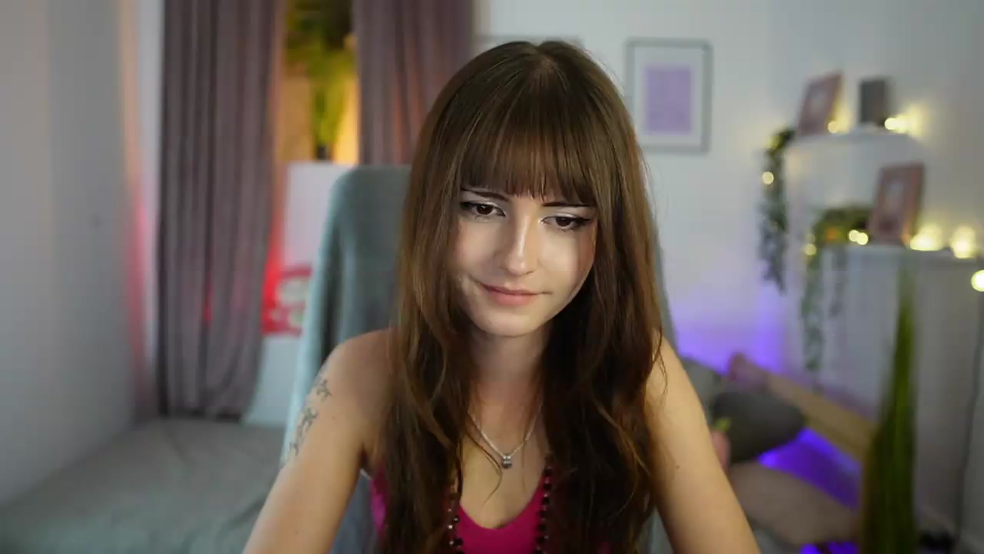 Gallery image thumbnail from Ella_Young's myfreecams stream on, 09/18/2026, 15:13 image 2 of 20