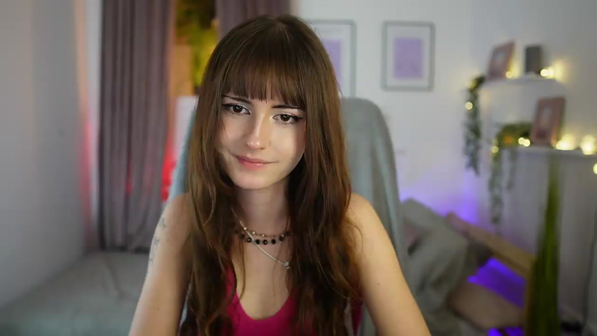 Gallery image thumbnail from Ella_Young's myfreecams stream on, 09/18/2026, 18:01 image 12 of 20