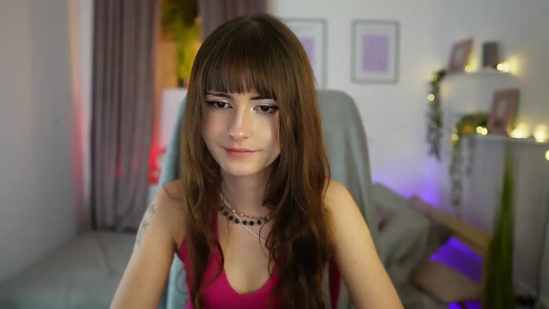 Gallery image thumbnail from Ella_Young's myfreecams stream on, 09/18/2026, 18:01 image 11 of 20