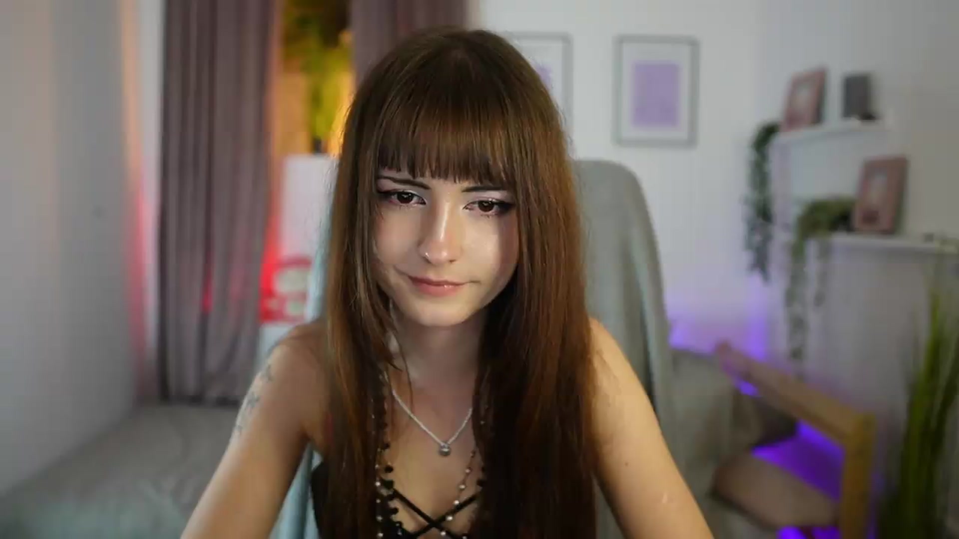 Gallery image thumbnail from Ella_Young's myfreecams stream on, 09/19/2026, 18:02 image 1 of 20