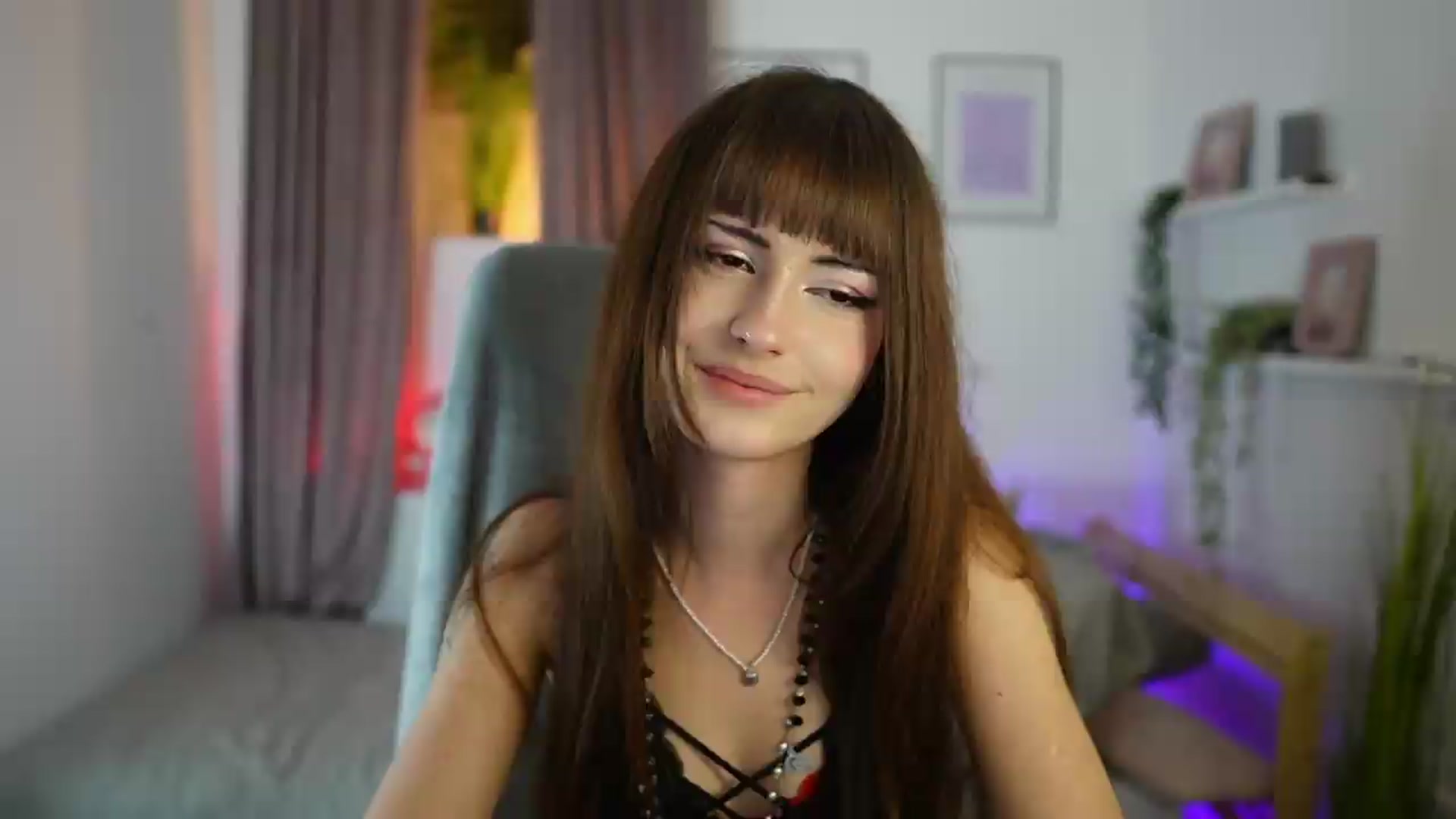 Gallery image thumbnail from Ella_Young's myfreecams stream on, 09/19/2026, 18:02 image 11 of 20