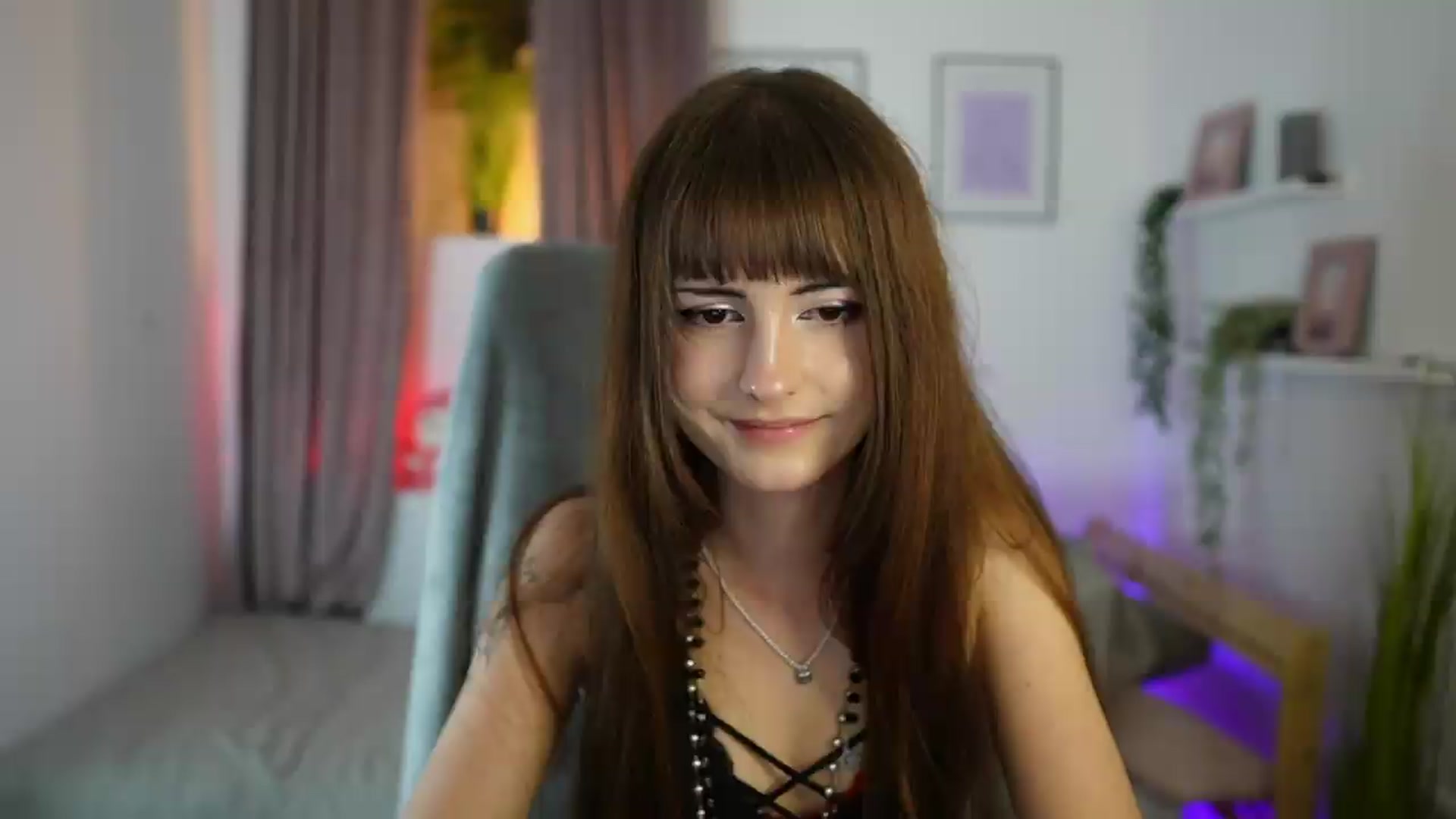 Gallery image thumbnail from Ella_Young's myfreecams stream on, 09/19/2026, 18:02 image 12 of 20