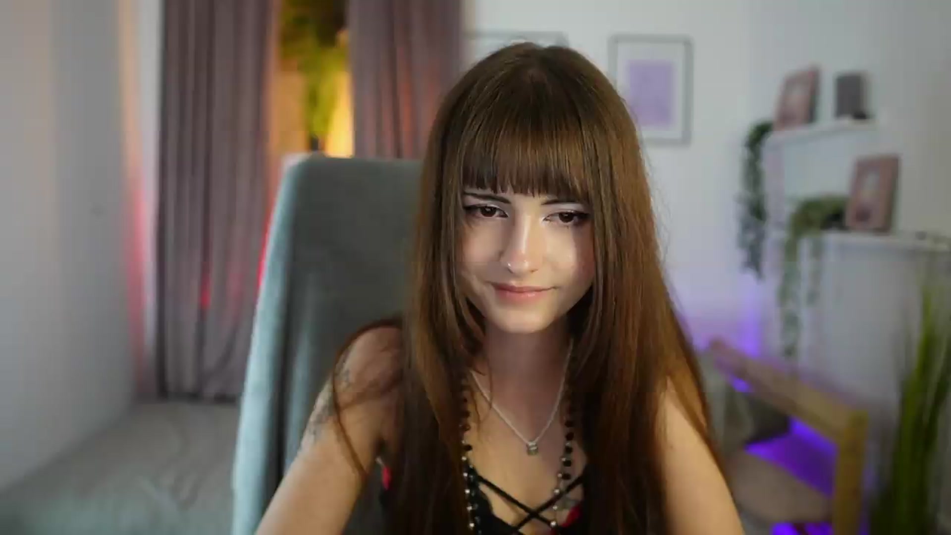 Gallery image thumbnail from Ella_Young's myfreecams stream on, 09/19/2026, 18:02 image 13 of 20