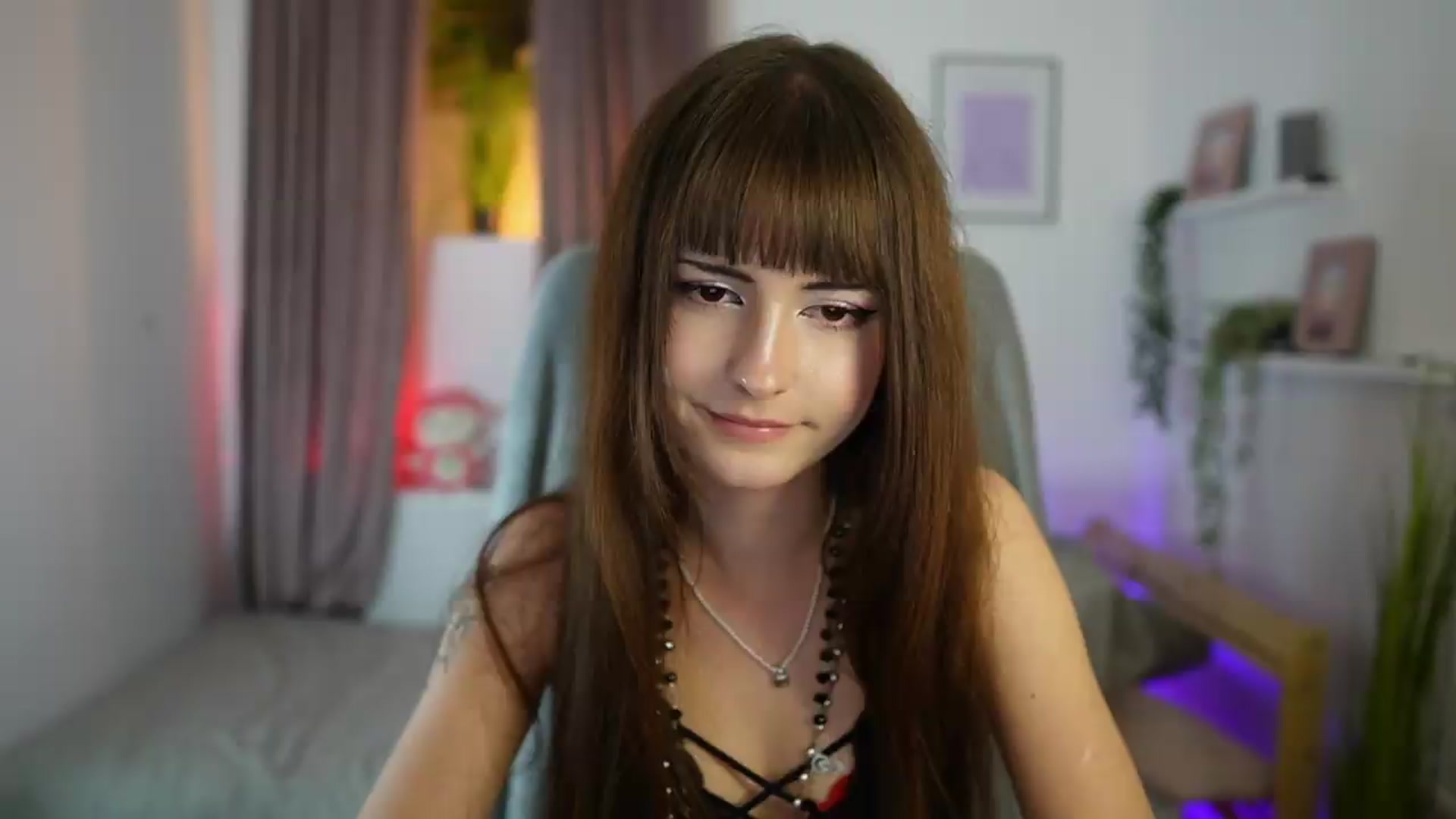 Gallery image thumbnail from Ella_Young's myfreecams stream on, 09/19/2026, 18:02 image 7 of 20
