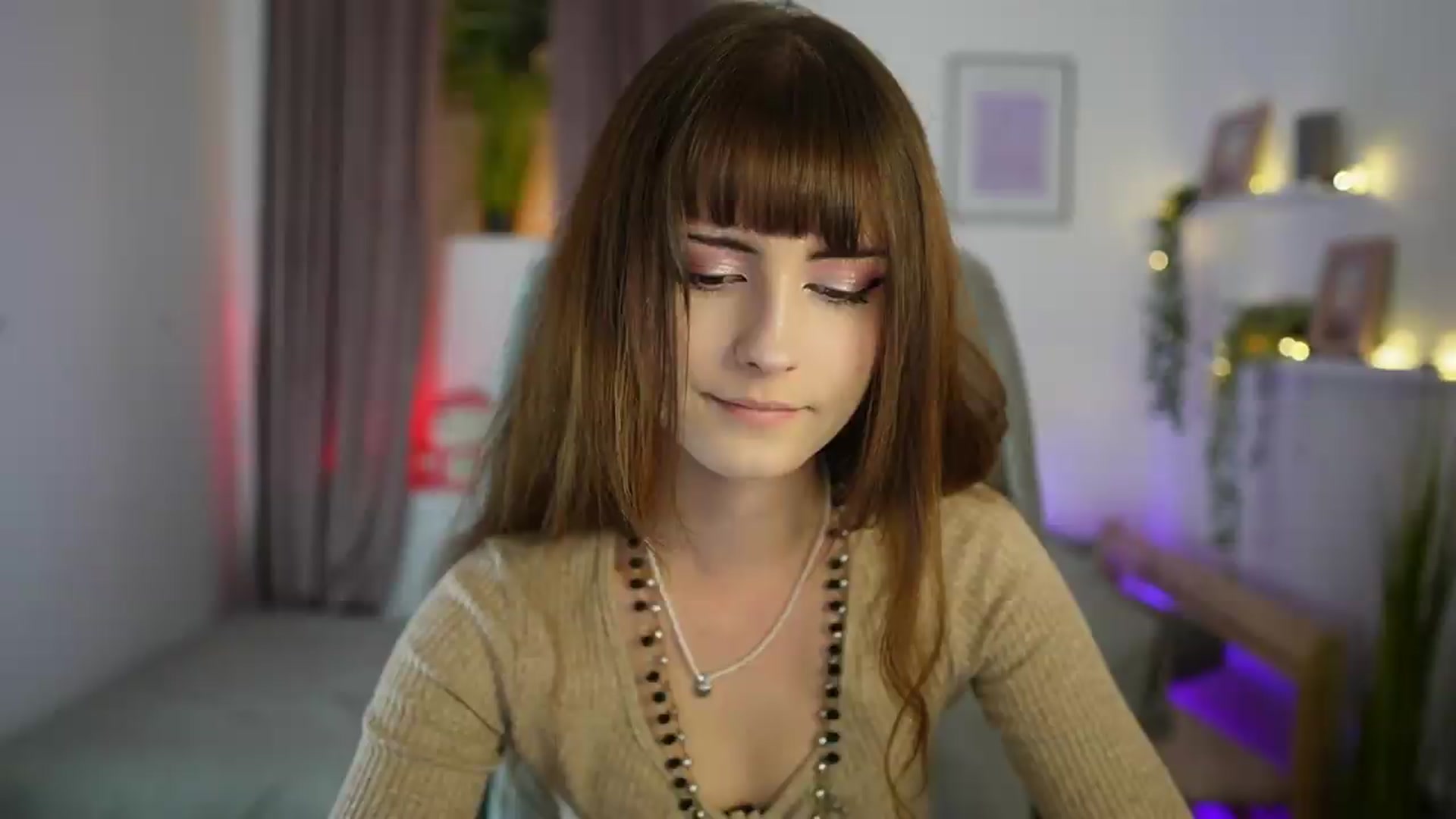 Gallery image thumbnail from Ella_Young's myfreecams stream on, 09/21/2026, 14:24 image 8 of 20