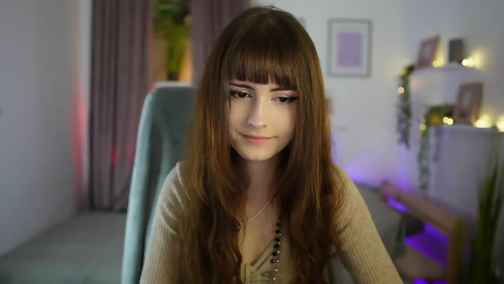 Gallery image thumbnail from Ella_Young's myfreecams stream on, 09/21/2026, 14:24 image 2 of 20